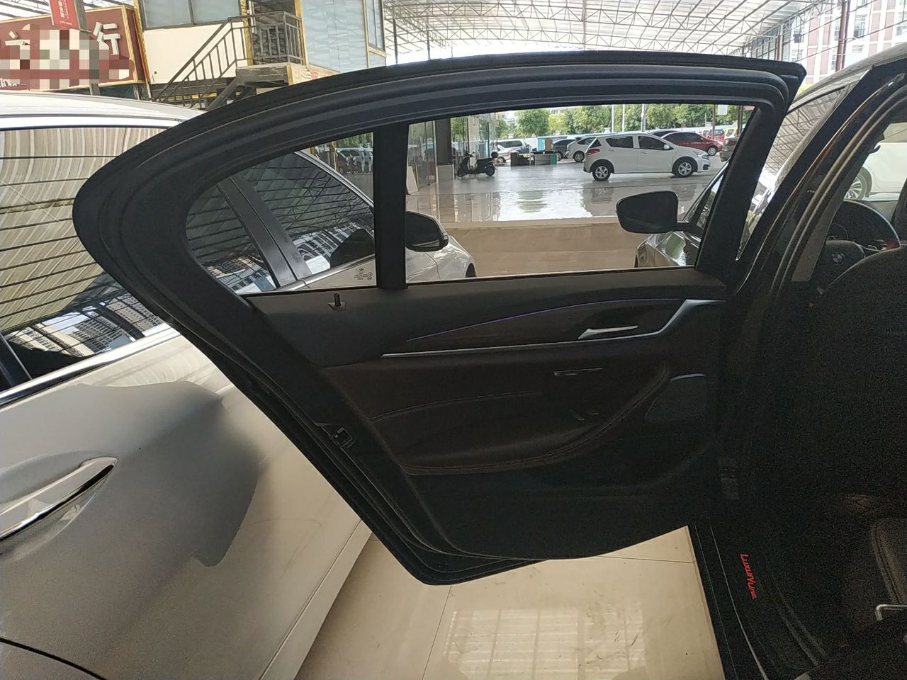 宝马5系 530Li 2019款 2.0T 自动 汽油 领先型豪华套装 (国Ⅴ) 