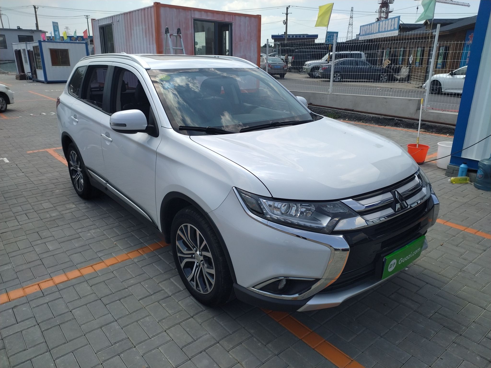 三菱欧蓝德2018款20l自动荣耀版国Ⅴ