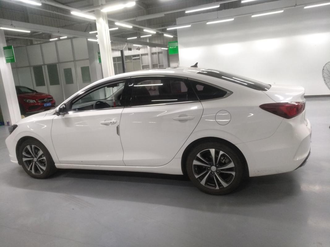 长安逸动plus2020款14t自动蓝鲸ne旗舰型gdi国Ⅵ