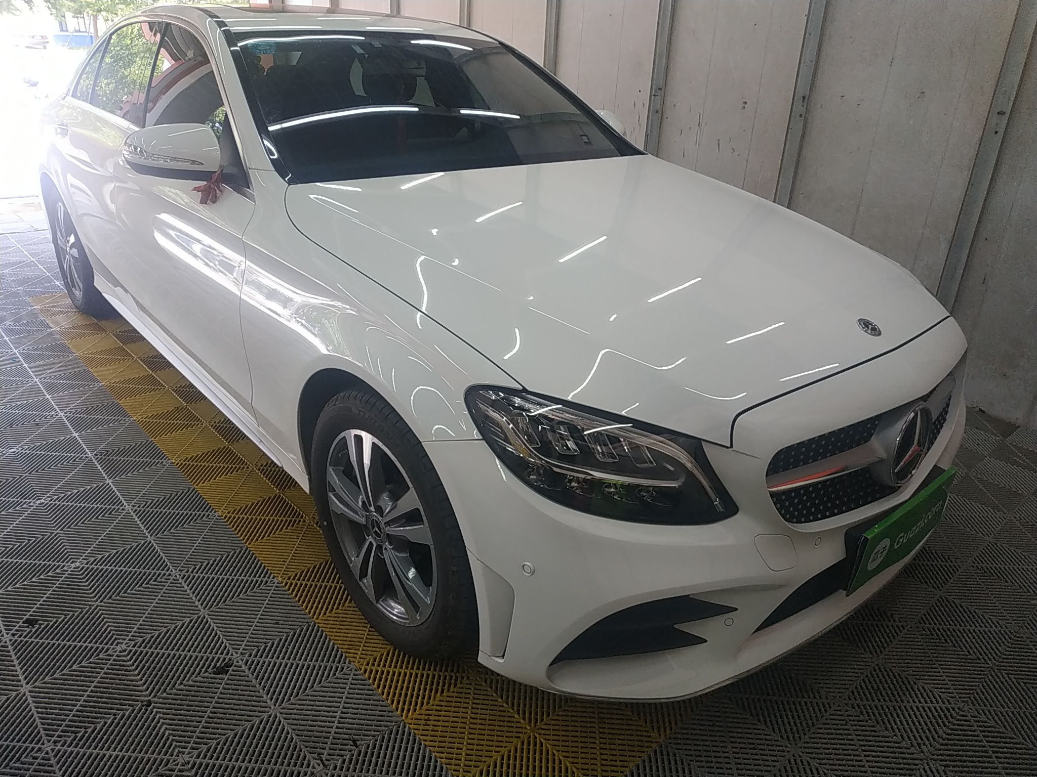 奔馳c級c200l2020款15t自動時尚型運動版國Ⅵ