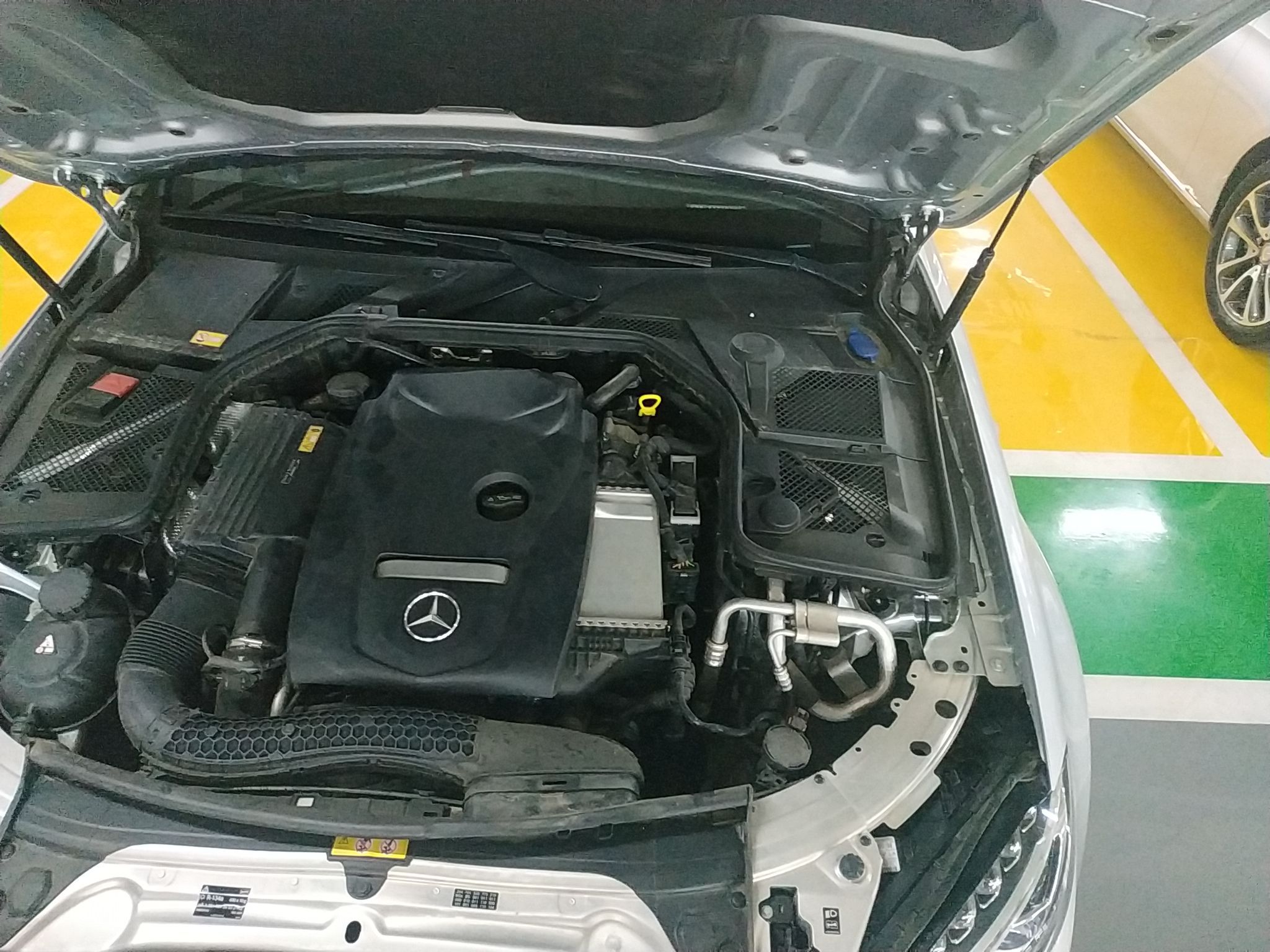 奔驰C级 C300L 2015款 2.0T 自动 运动型 (国Ⅴ) 