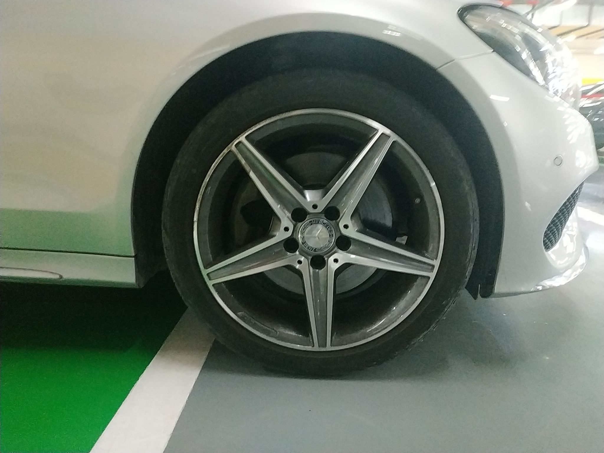 奔驰C级 C300L 2015款 2.0T 自动 运动型 (国Ⅴ) 