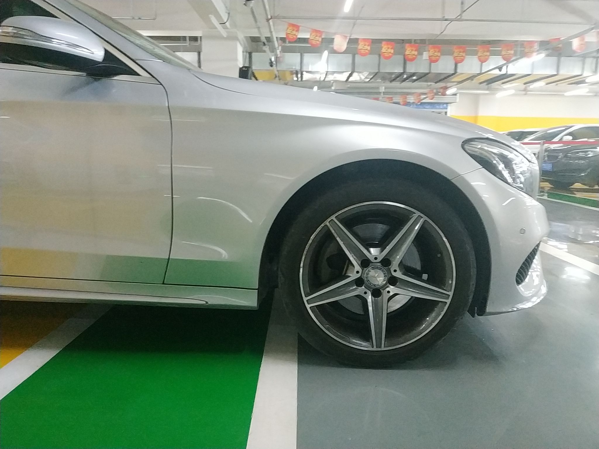 奔驰C级 C300L 2015款 2.0T 自动 运动型 (国Ⅴ) 