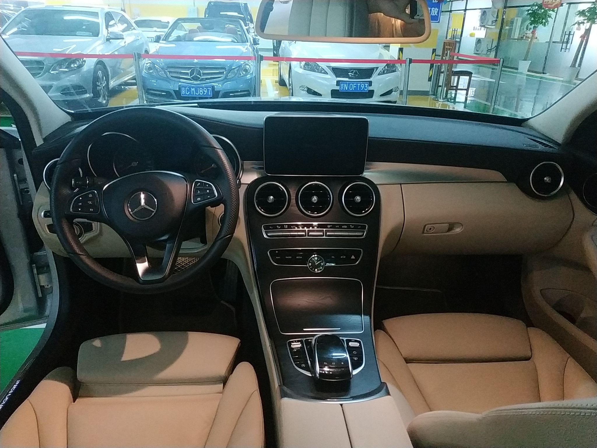 奔驰C级 C300L 2015款 2.0T 自动 运动型 (国Ⅴ) 