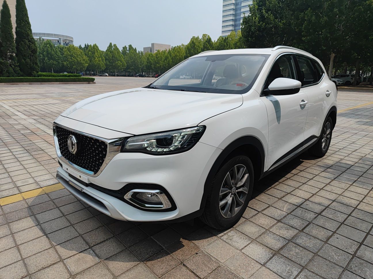 名爵hs 2020款 1.5t 自动 20t超豪版 (国Ⅵ)