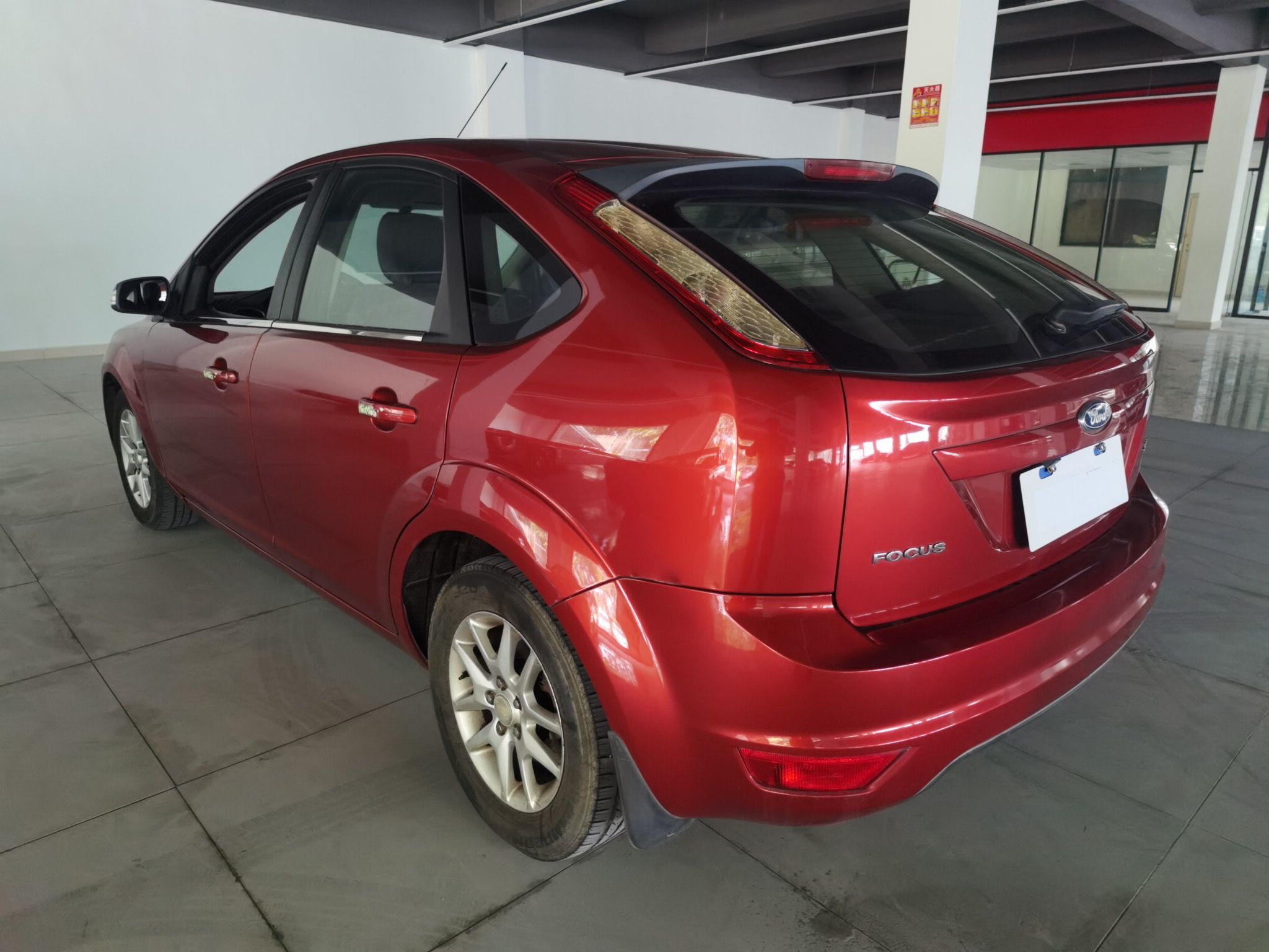 福特福克斯2012款18l手动两厢轿车经典基本型国Ⅳ