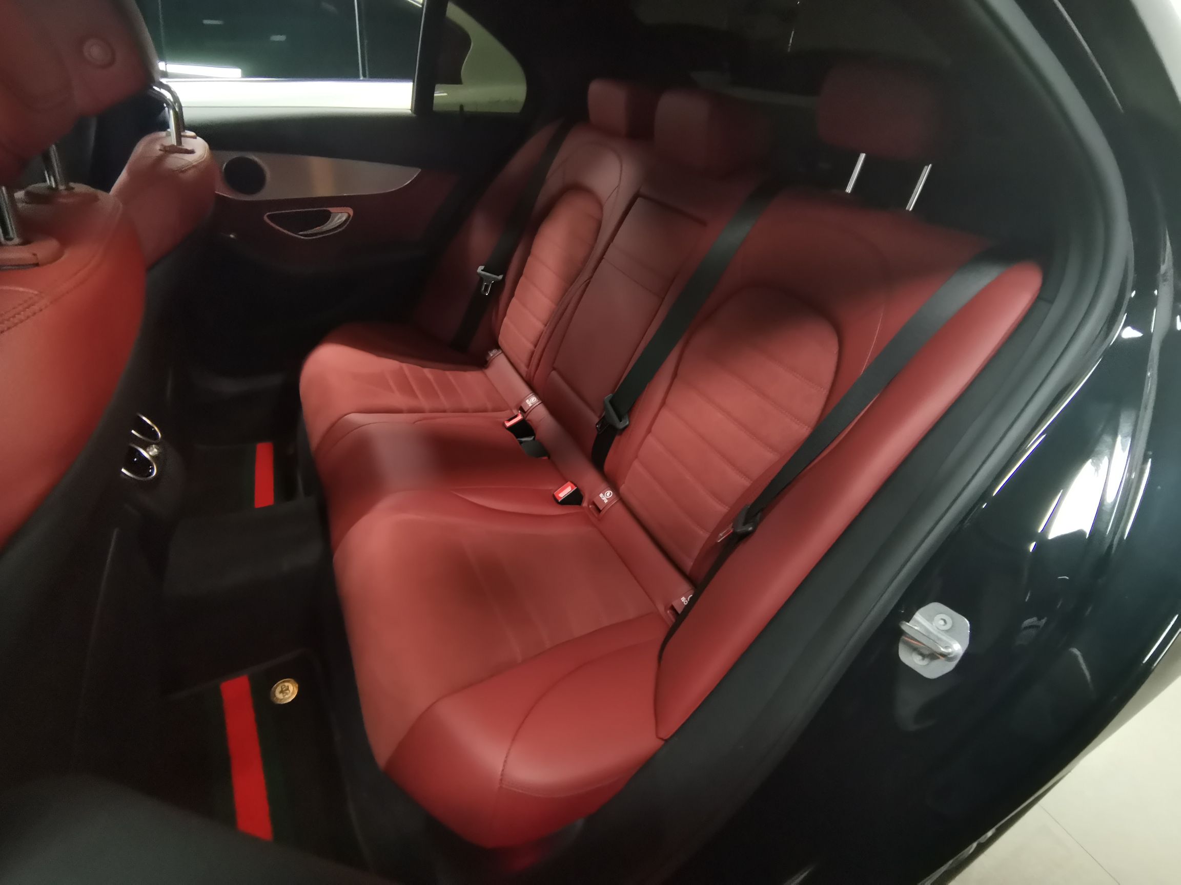 奔驰c级c2002018款20t自动运动版国Ⅴ