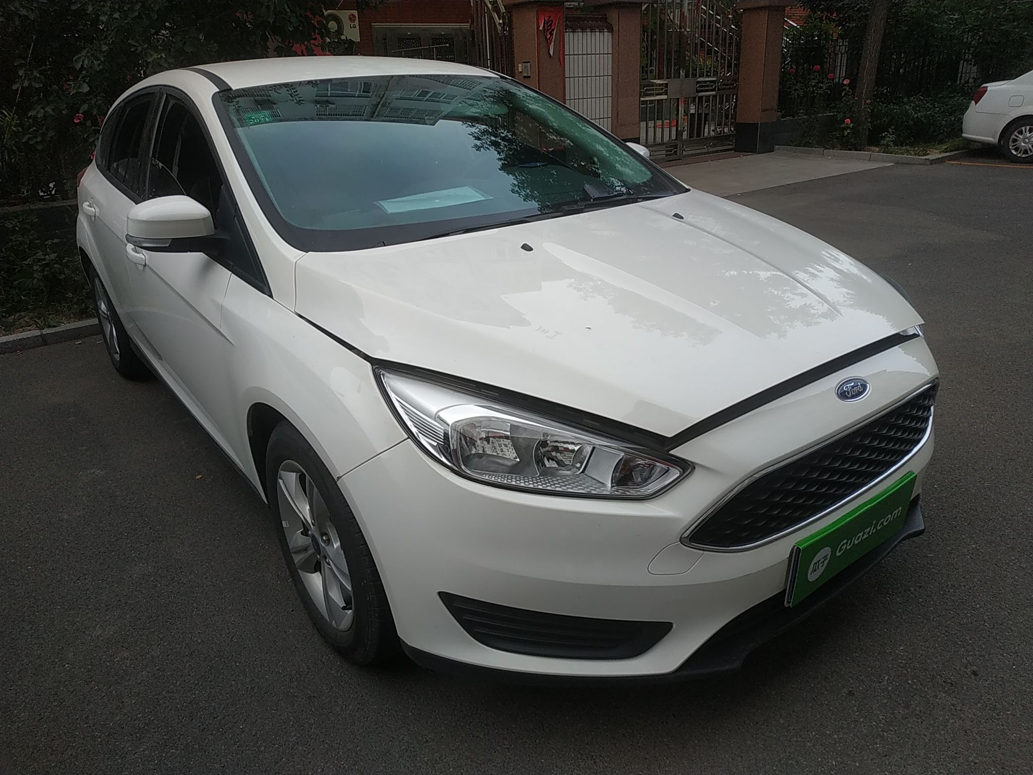 福特福克斯2018款16l自动5门5座两厢车舒适型智行版国Ⅴ