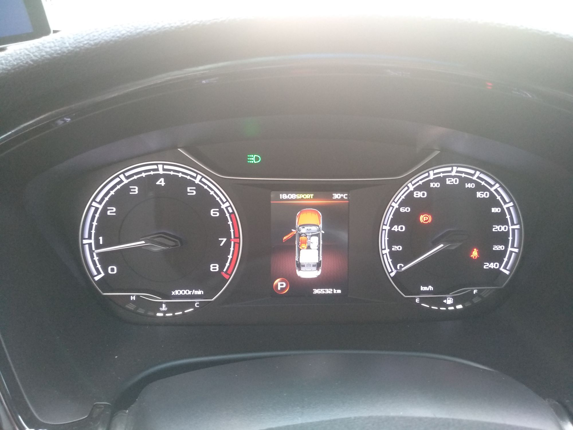 吉利博瑞2020款18t自动领航版国Ⅵ