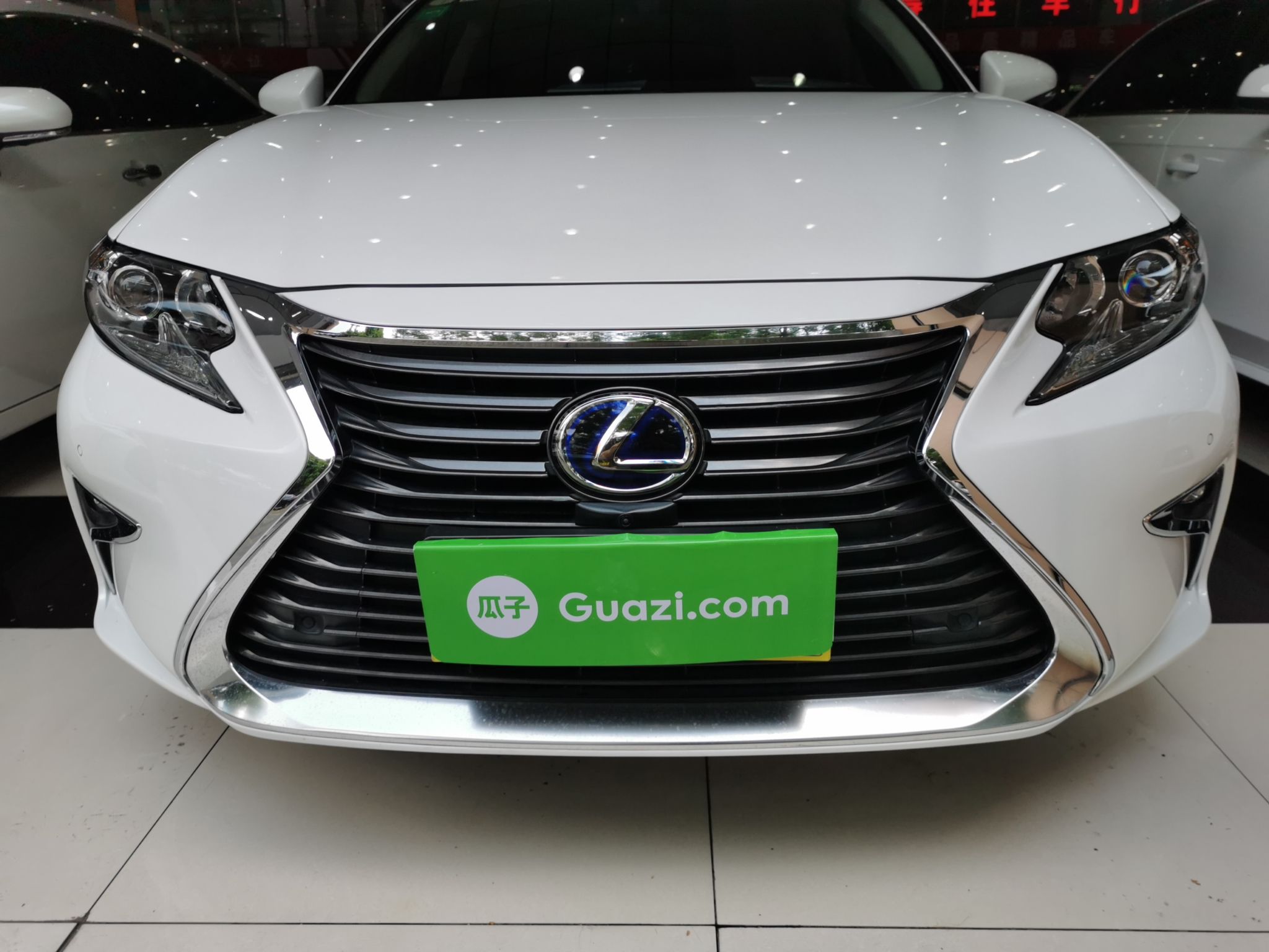 雷克萨斯es300h进口2015款25l自动舒适版