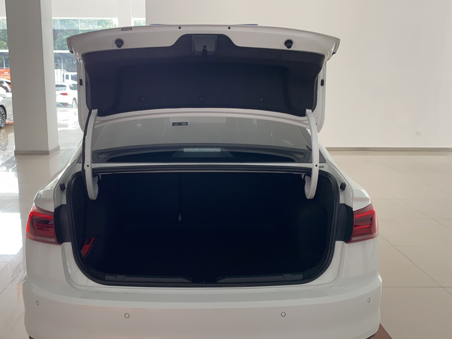 大众宝来2021款15l自动4门5座三厢车时尚智联版国Ⅵ