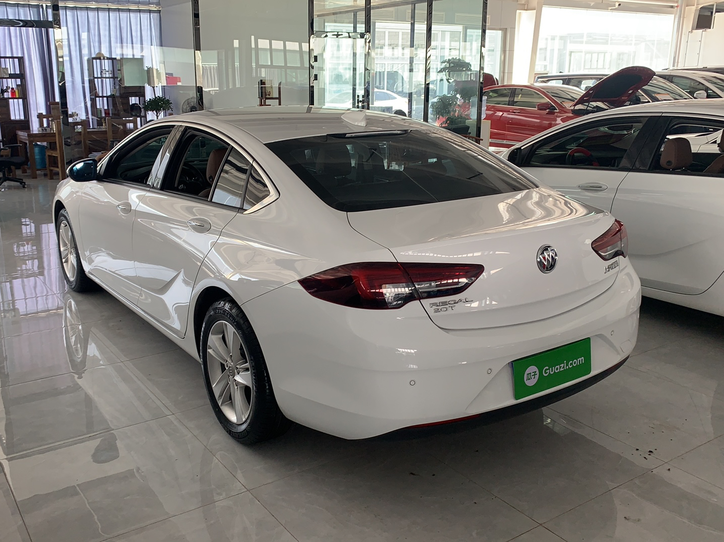 别克君威2019款15t自动20t精英型国Ⅵ