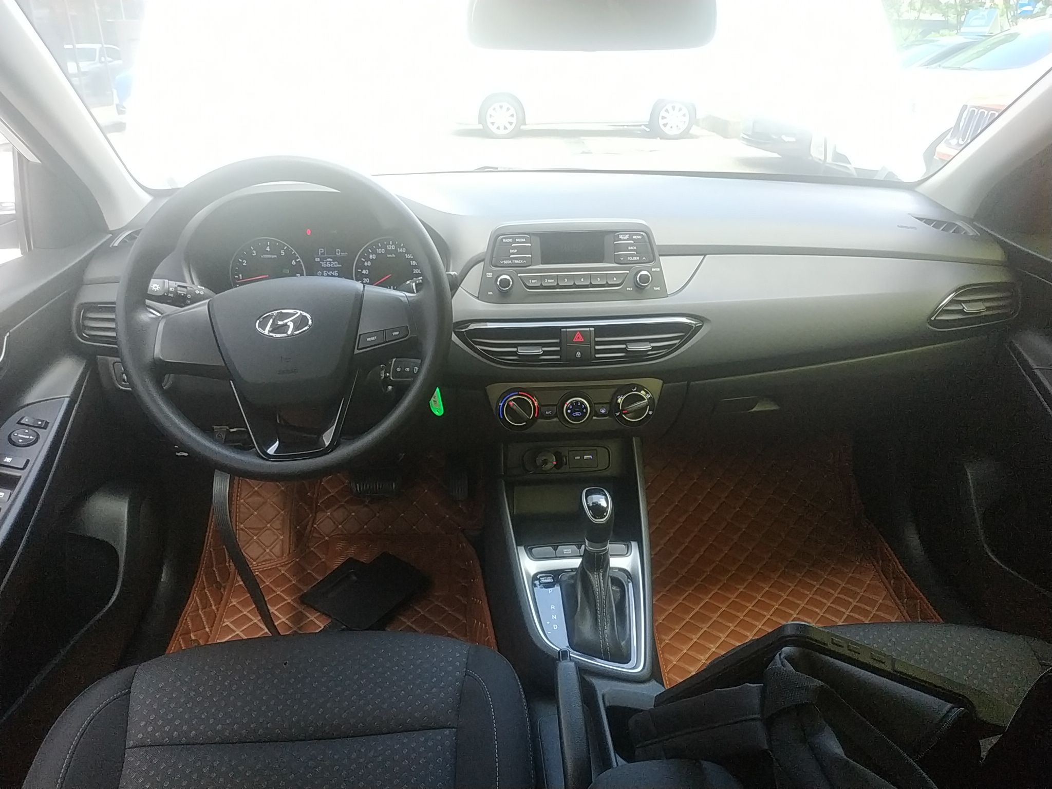 现代悦动2020款16l自动悦目版gl国Ⅵ