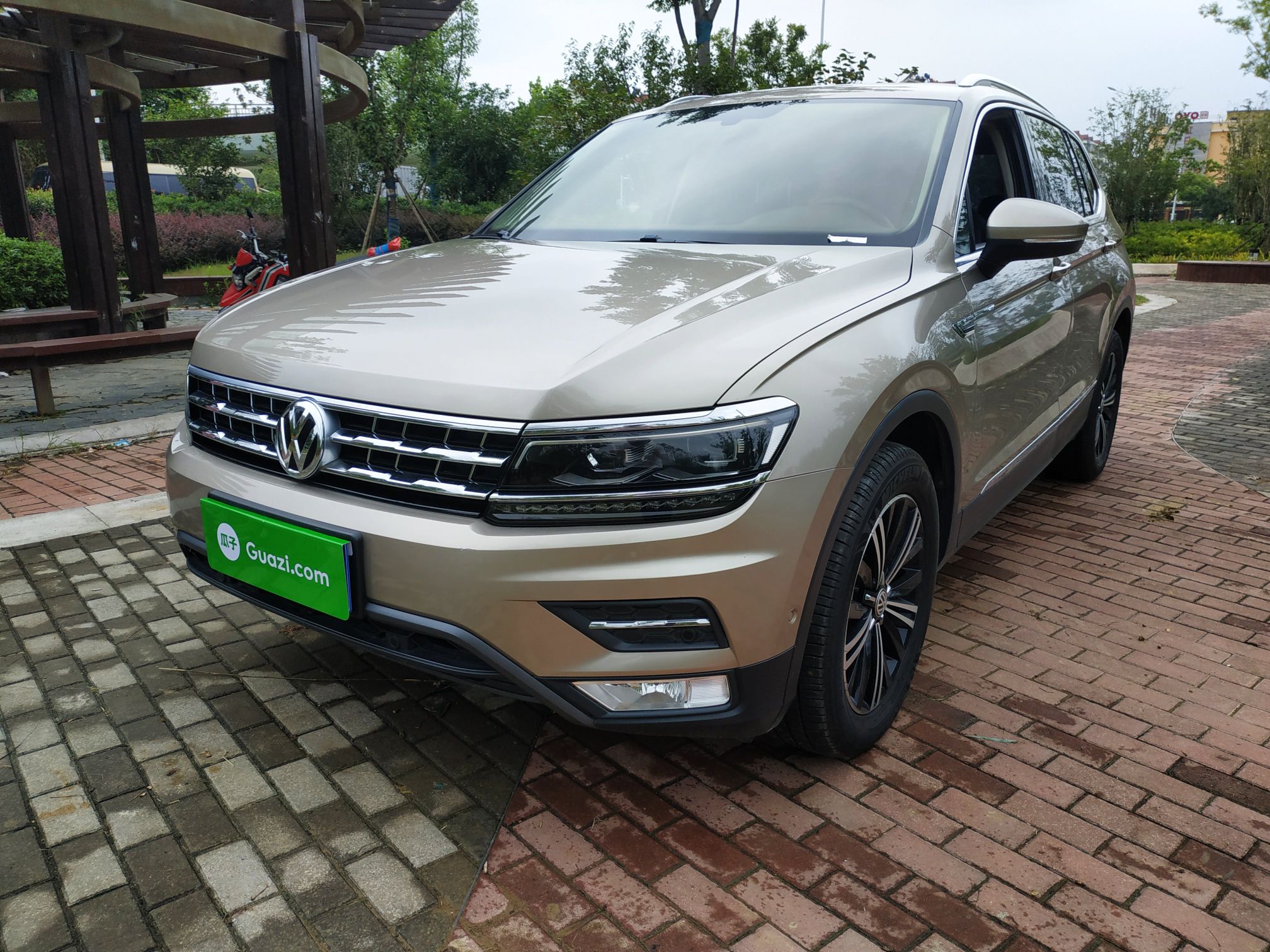 大众途观l2017款18t自动330tsi旗舰版国Ⅴ