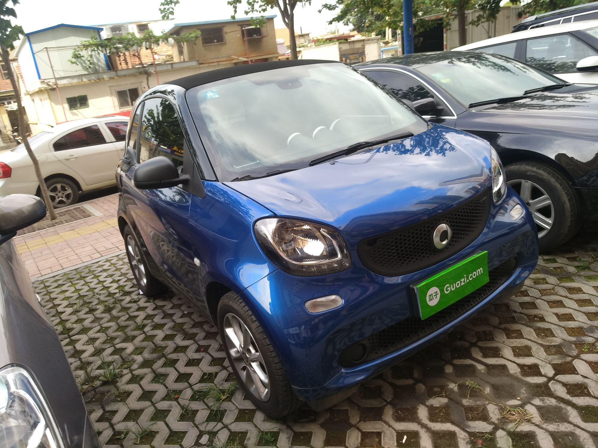 smartfortwo [进口] 2015款 1 0l 自动 汽油 灵动版