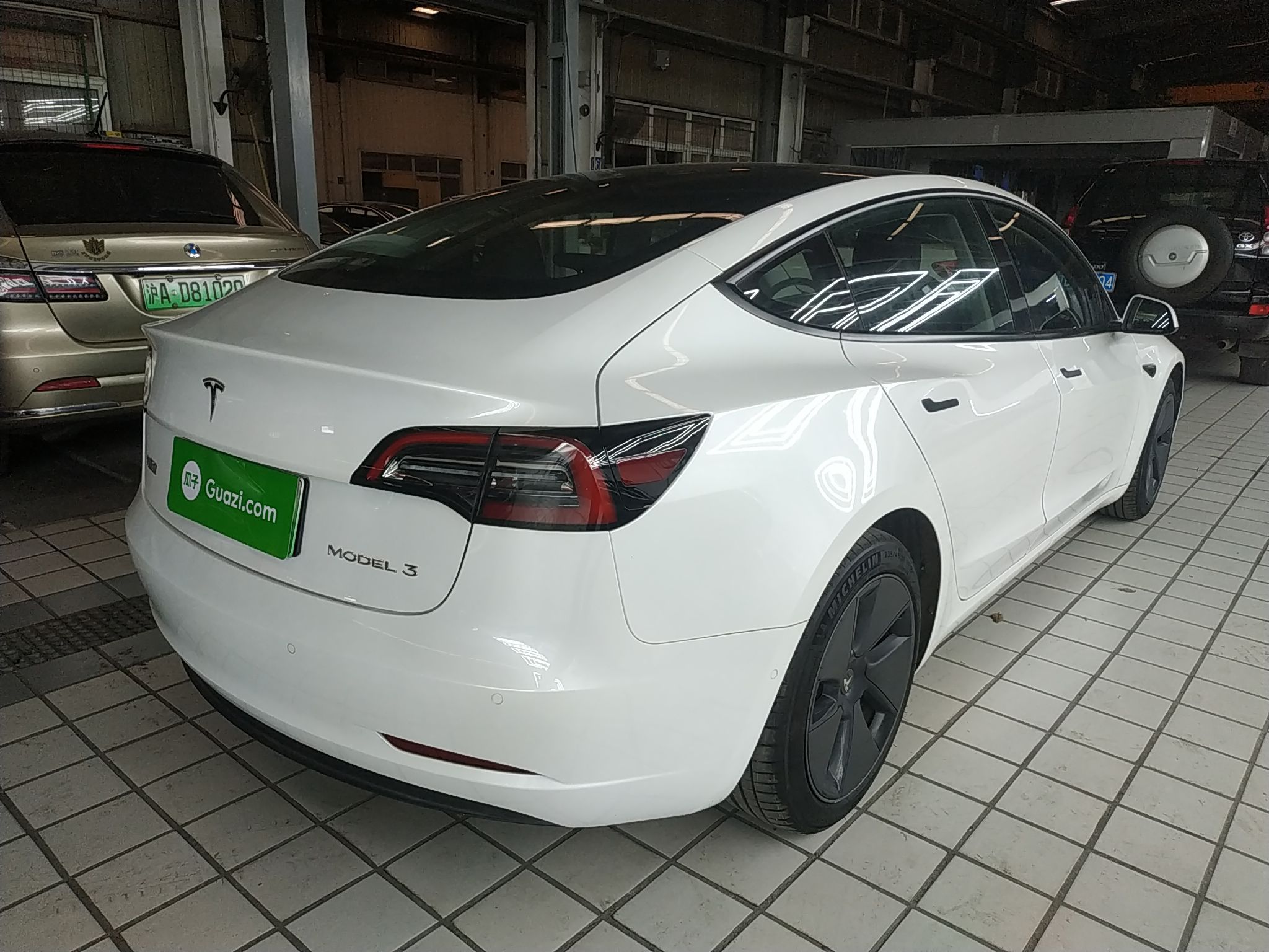 特斯拉model32021款自动标准续航升级版纯电动