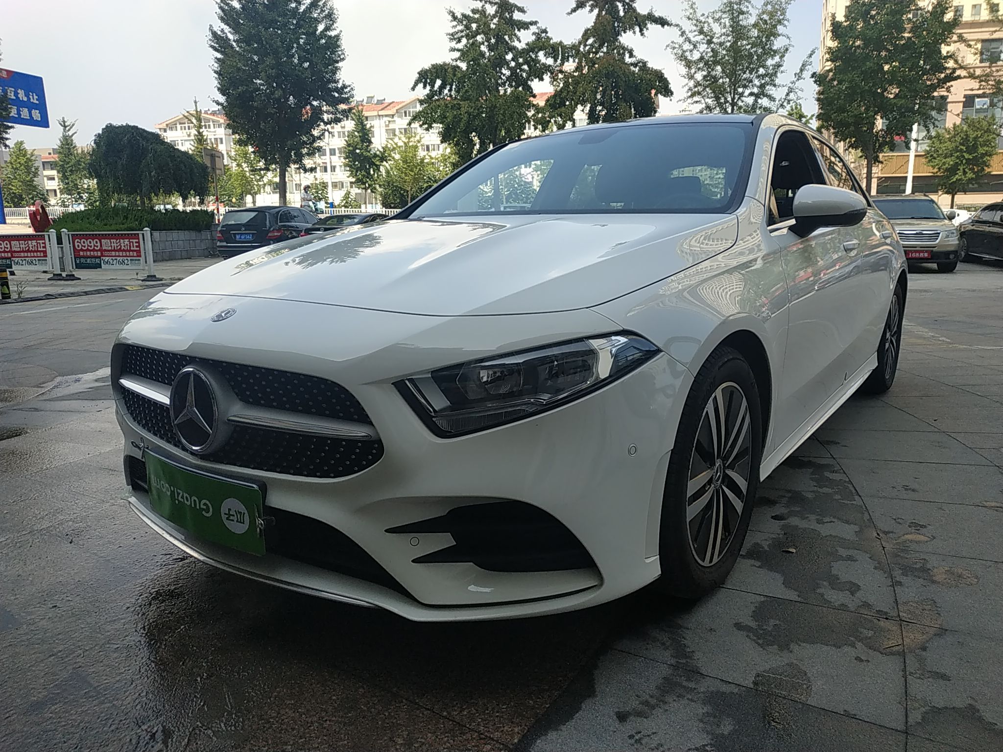 奔驰a级a180l2020款13t自动运动轿车版国Ⅵ