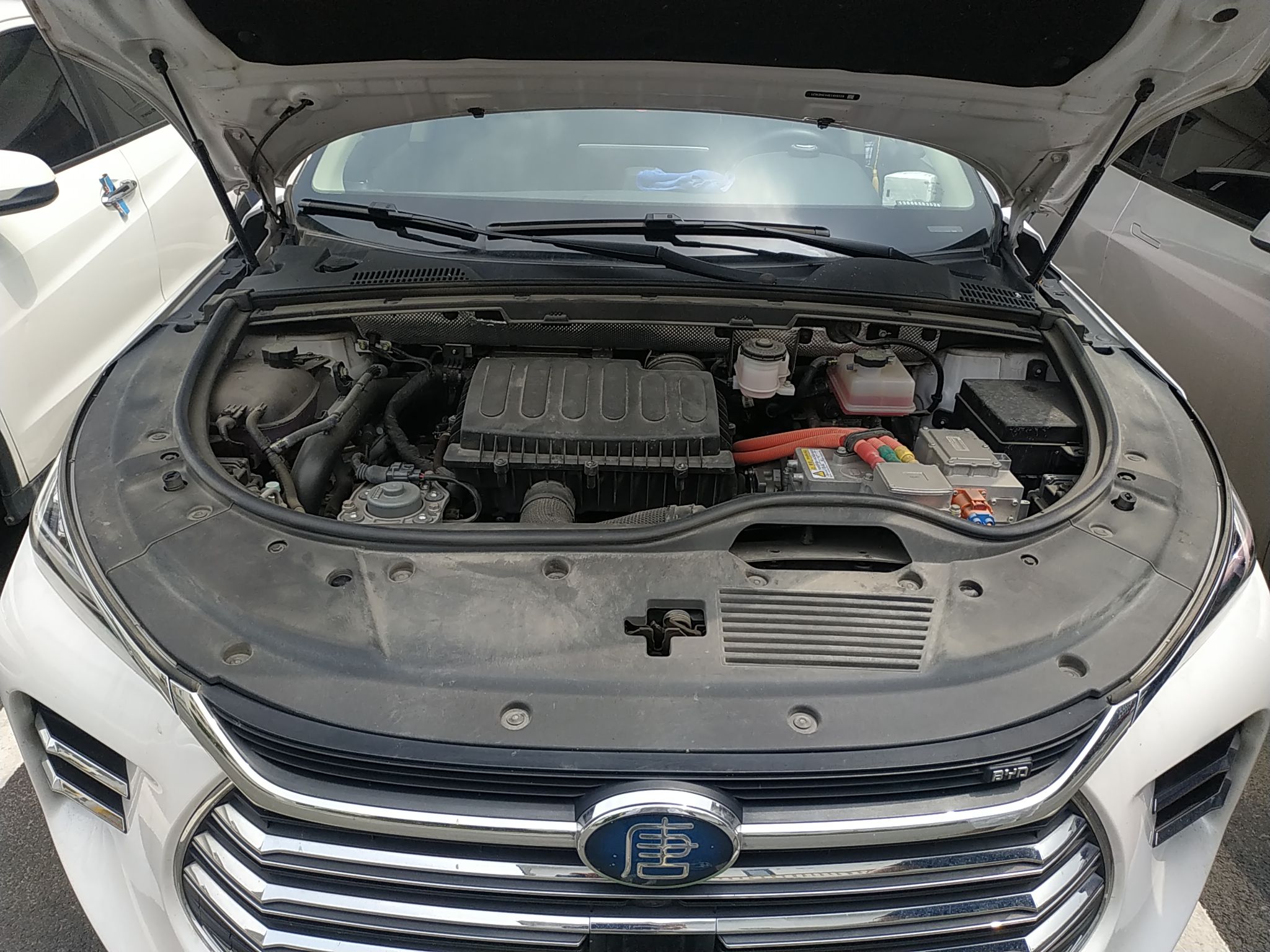 比亚迪唐dm 2019款 2.0t 自动 智联创享型 (国Ⅵ)