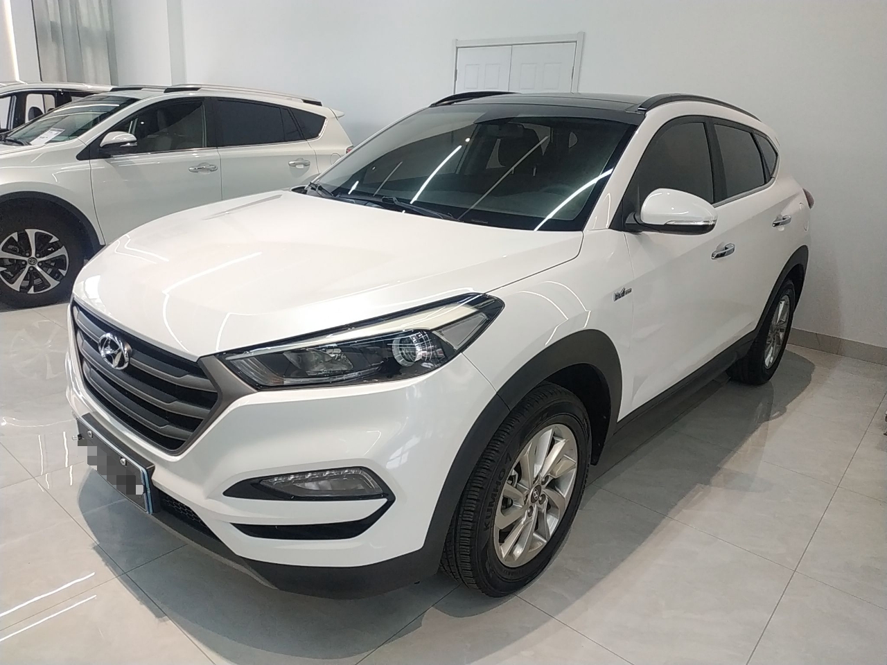 现代途胜2015款16t自动前驱智能型国Ⅴ