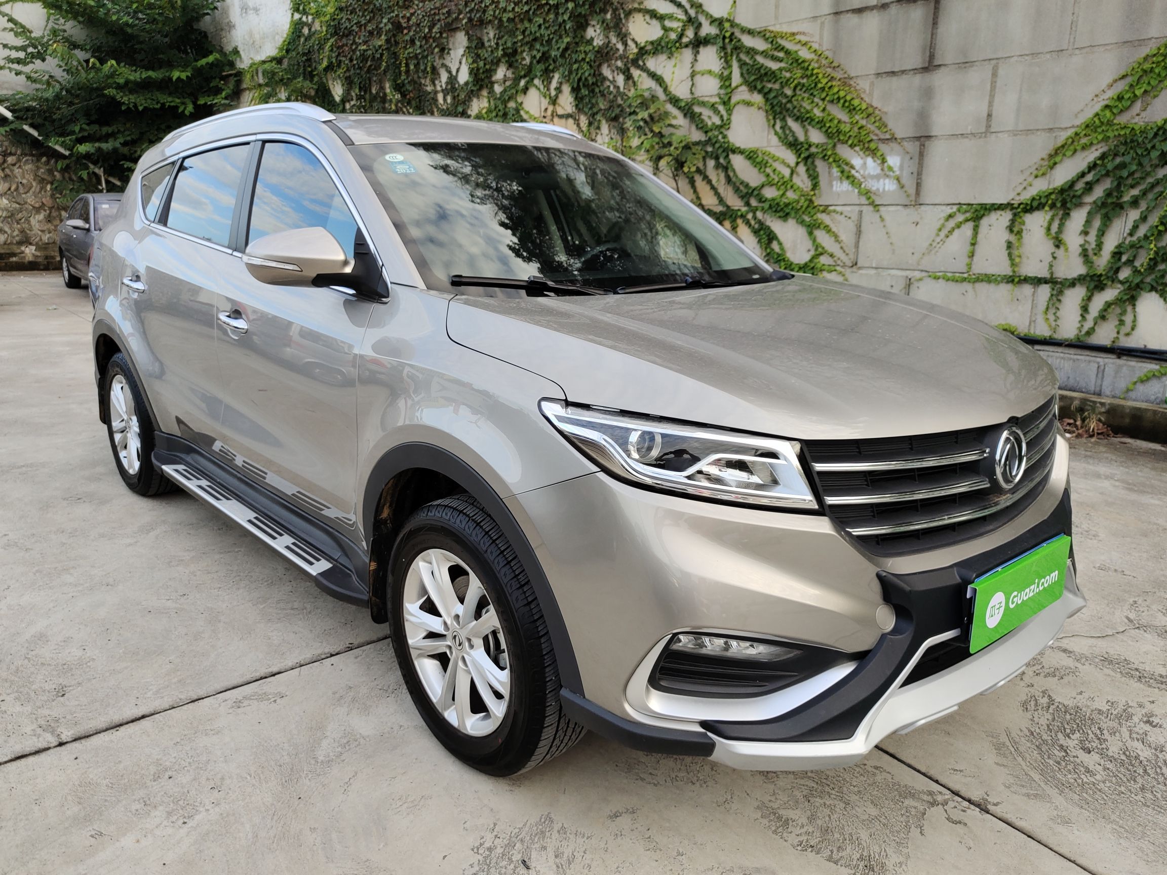 东风风光5802020款18l手动舒适型国Ⅵ