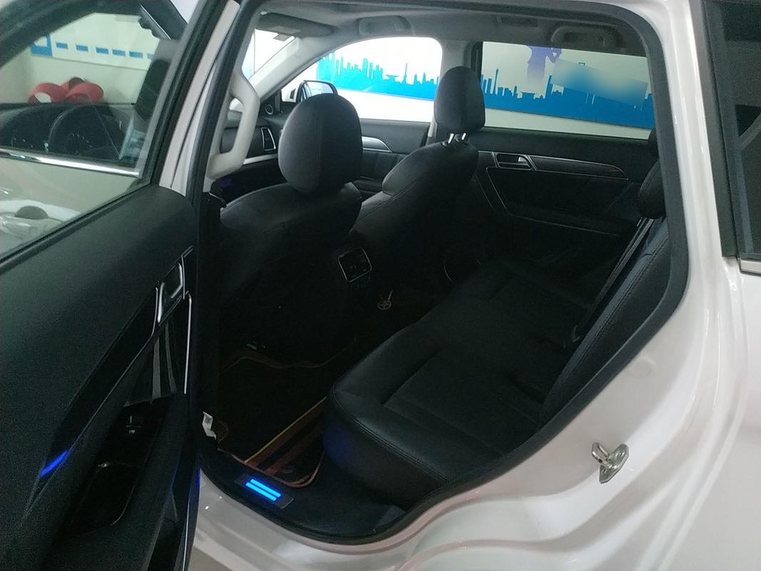 哈弗哈弗H6 Coupe 蓝标 2015款 2.0T 自动 尊贵版 (国Ⅴ) 