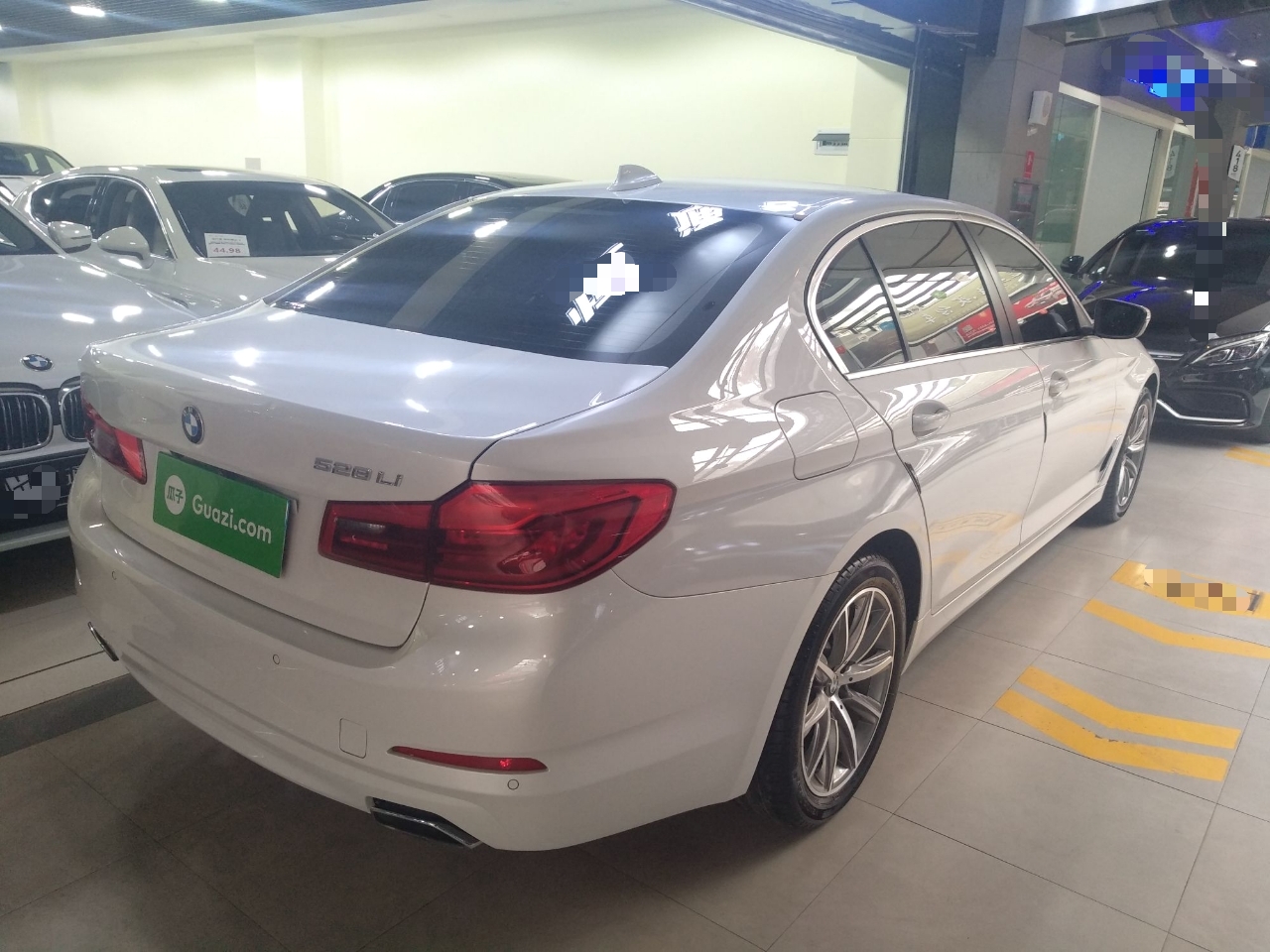 宝马5系 528Li 2018款 2.0T 自动 汽油 上市特别版 (国Ⅴ) 