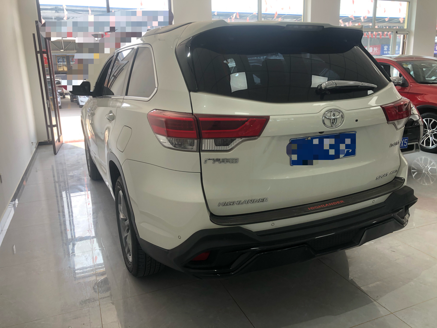 丰田汉兰达 2018款 2.0t 自动 四驱 尊贵版 (国Ⅵ)