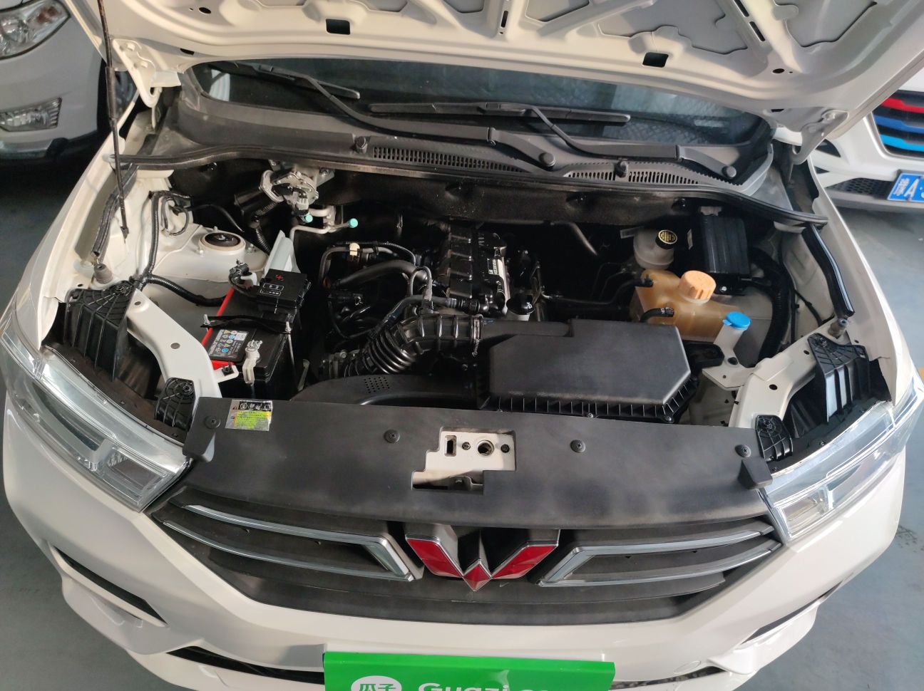 五菱宏光 S 2019款 1.5L 手动 7座 基本型 