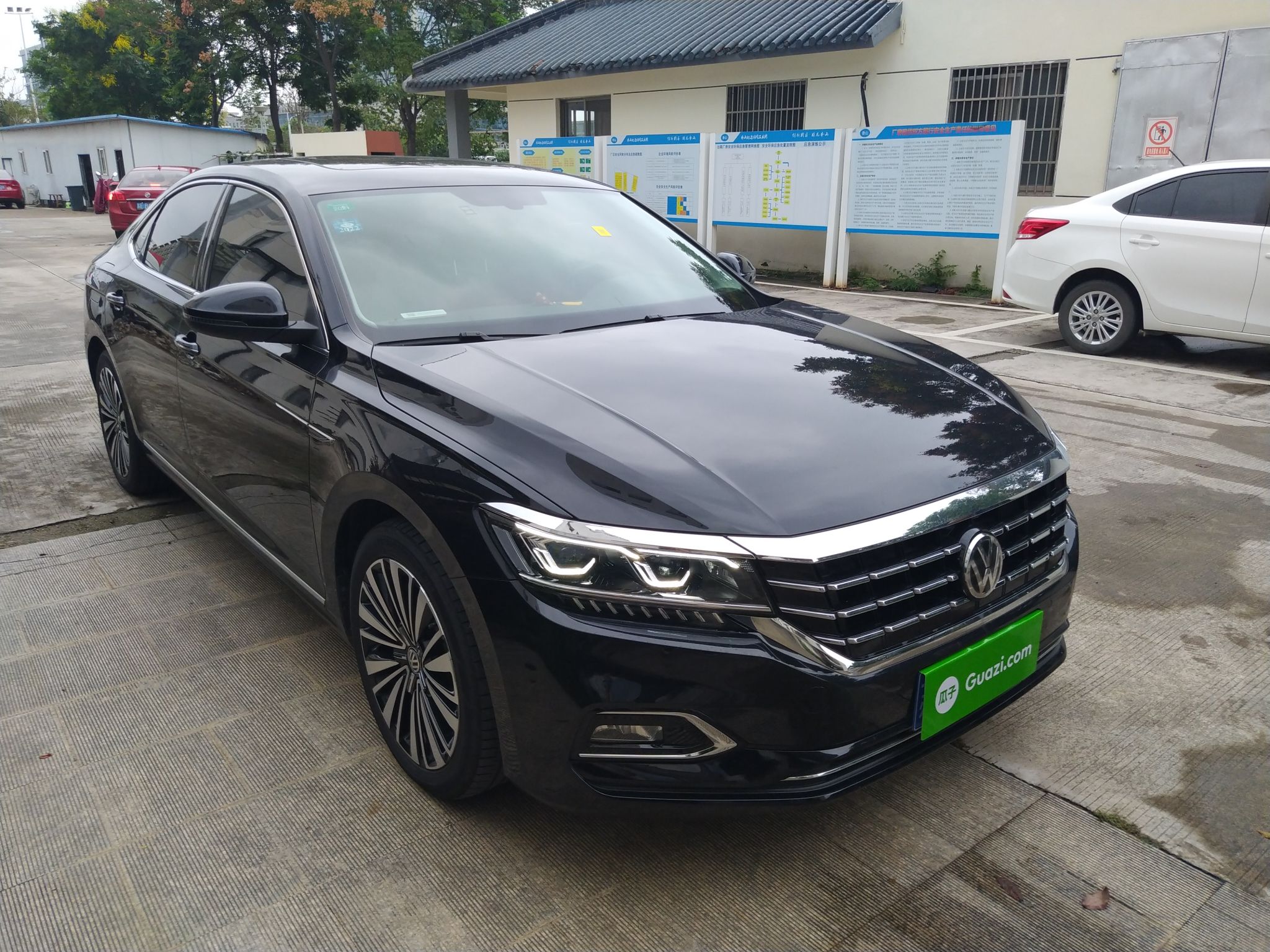 大众帕萨特 2020款 2.0t 自动 汽油 330tsi豪华版 (国Ⅵ)