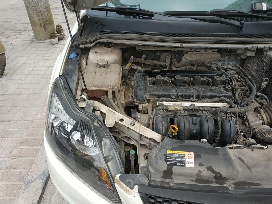 福特福克斯 2013款 1.8L 自动 5门5座两厢车 经典基本型 (国Ⅳ) 