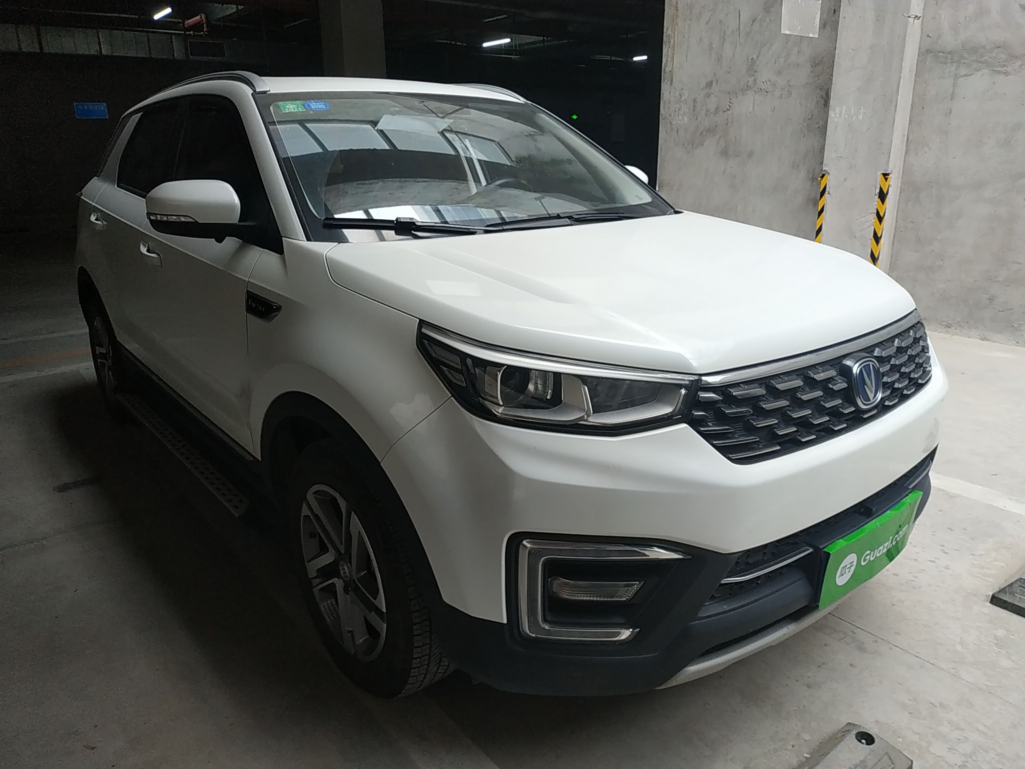 长安cs552019款15t自动炫色型国Ⅵ