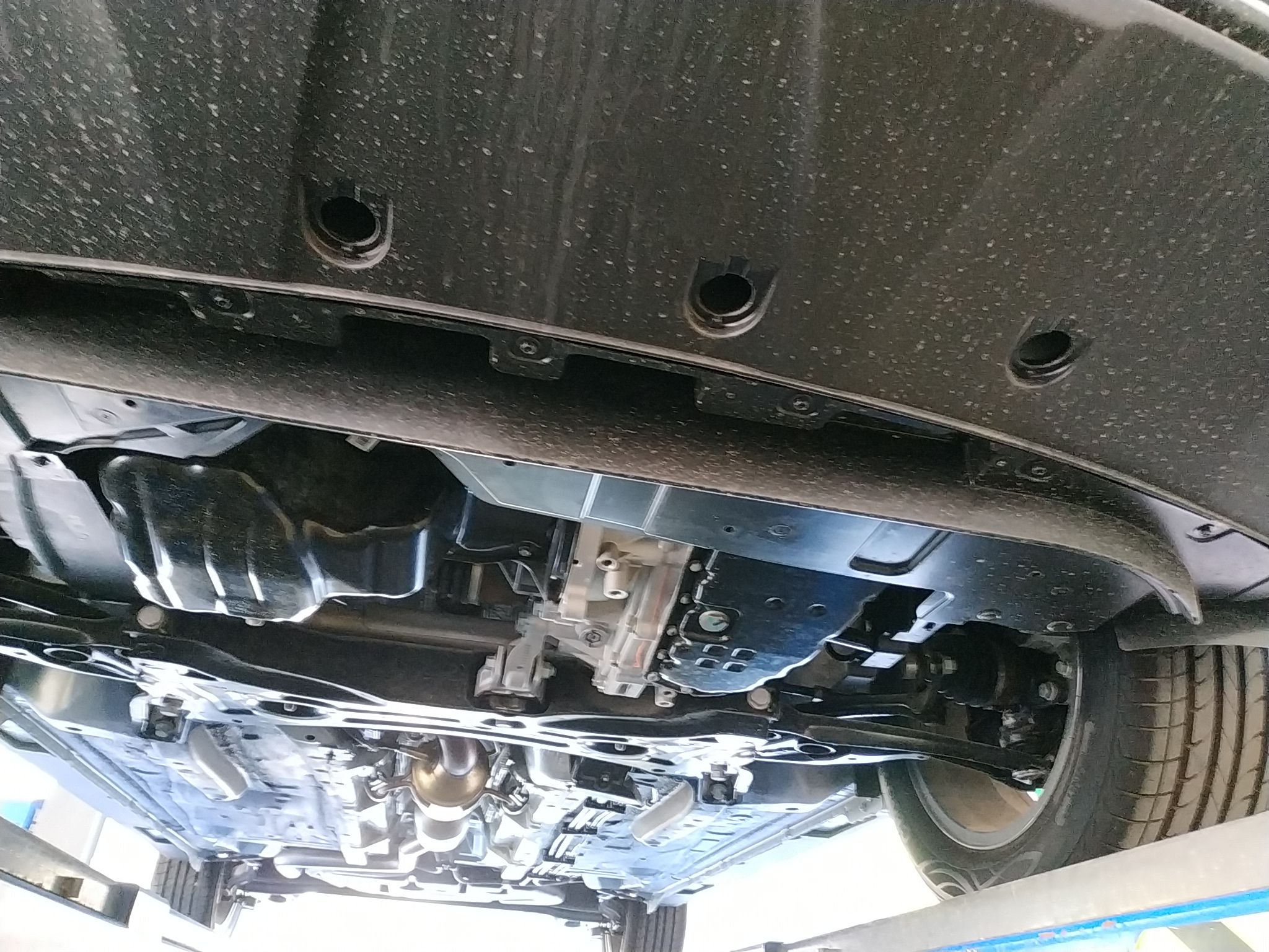 吉利远景x32020款15l自动前驱尊贵型国Ⅵ