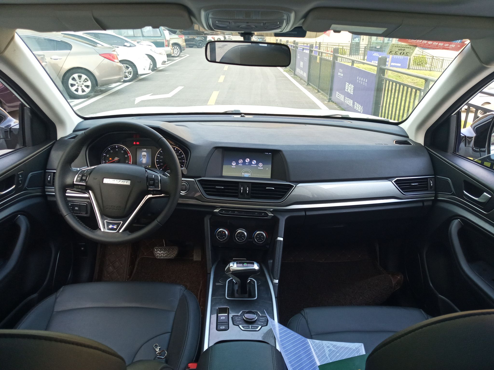 哈弗哈弗h6蓝标2018款15t自动前驱运动版精英型国Ⅴ