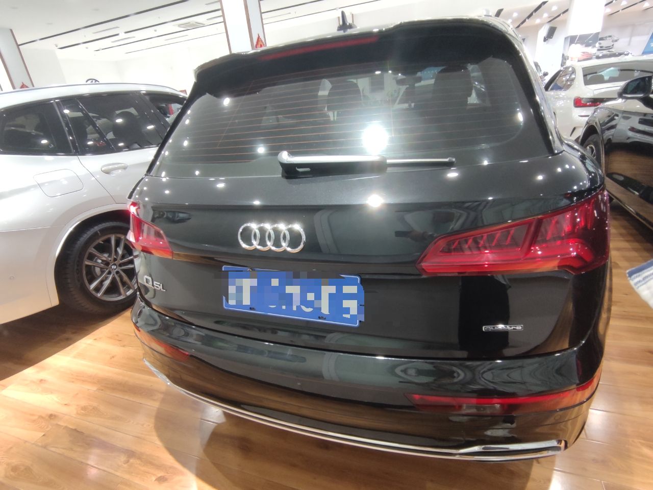 奥迪Q5L 40TFSI 2020款 2.0T 自动 改款荣享时尚型 (国Ⅵ) 