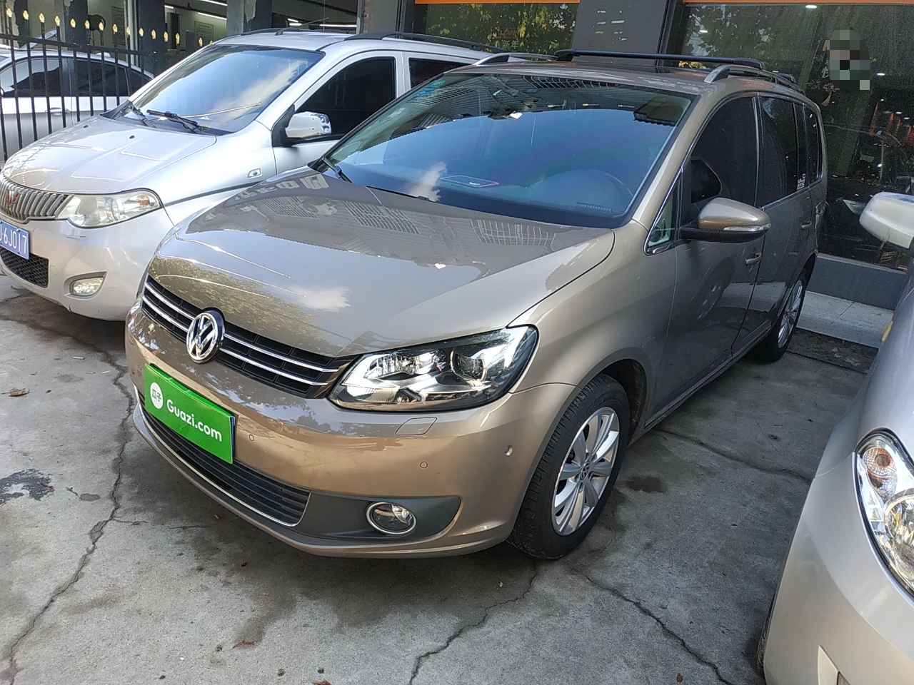 大众途安2015款14t自动5座汽油旗舰版国Ⅳ