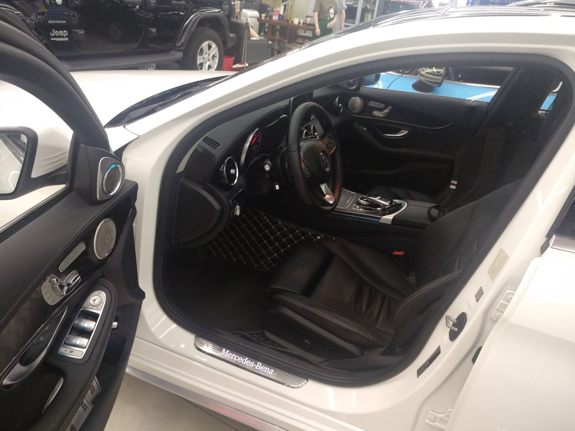 奔驰C级 C260L 2015款 2.0T 自动 运动型 (国Ⅴ) 