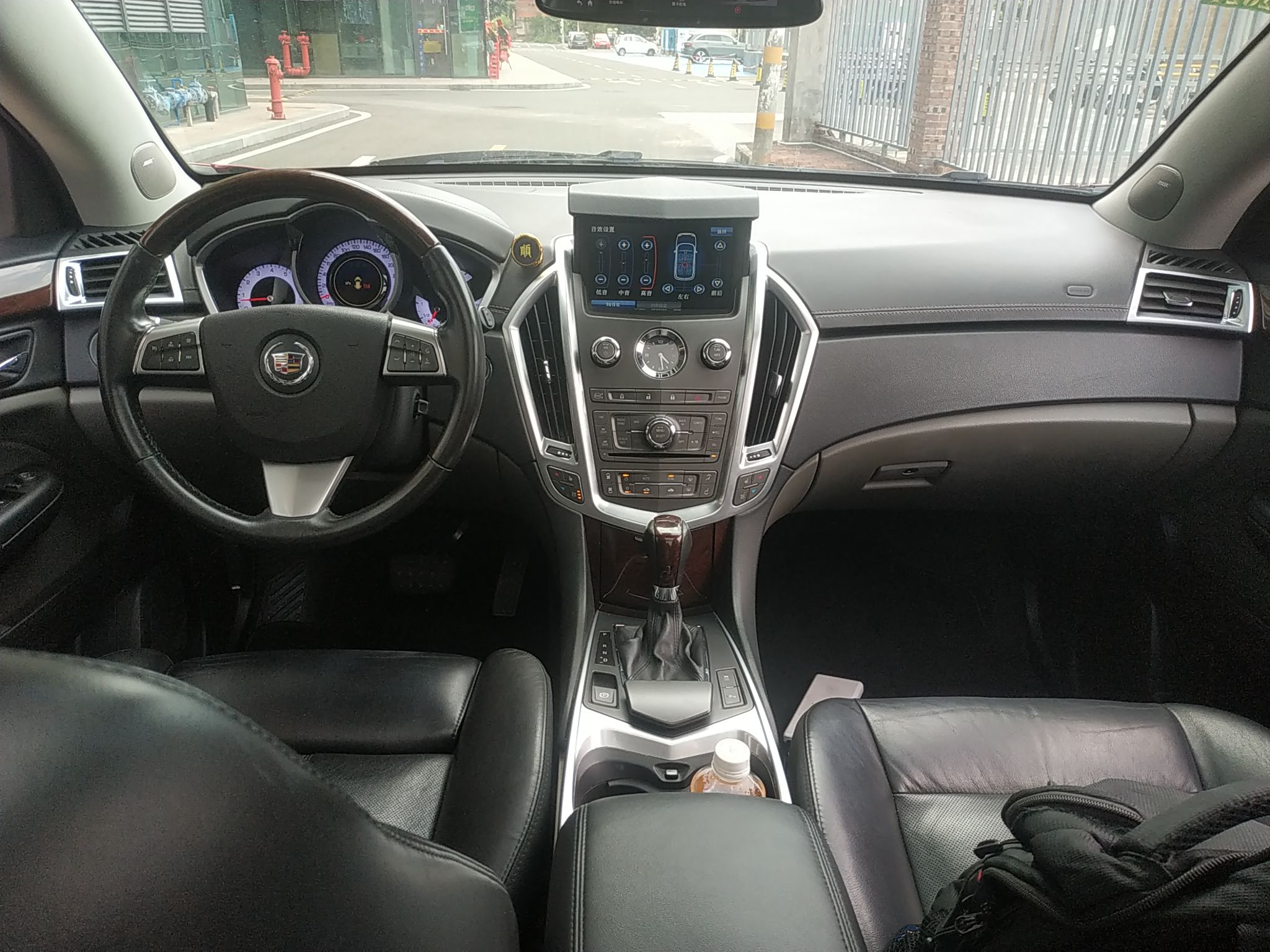 凯迪拉克SRX 2011款 3.0L 旗舰型(进口)