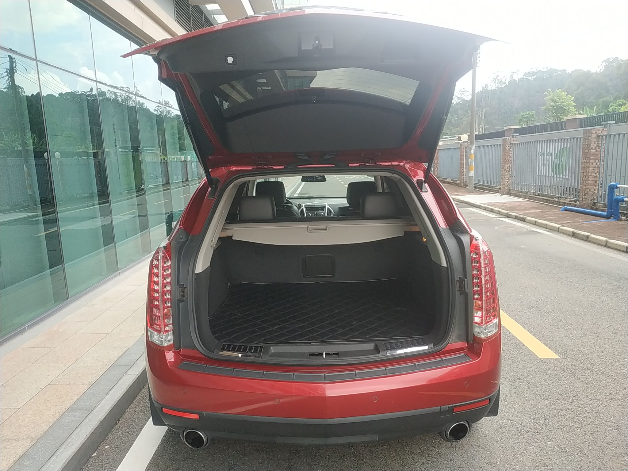 凯迪拉克SRX 2011款 3.0L 旗舰型(进口)