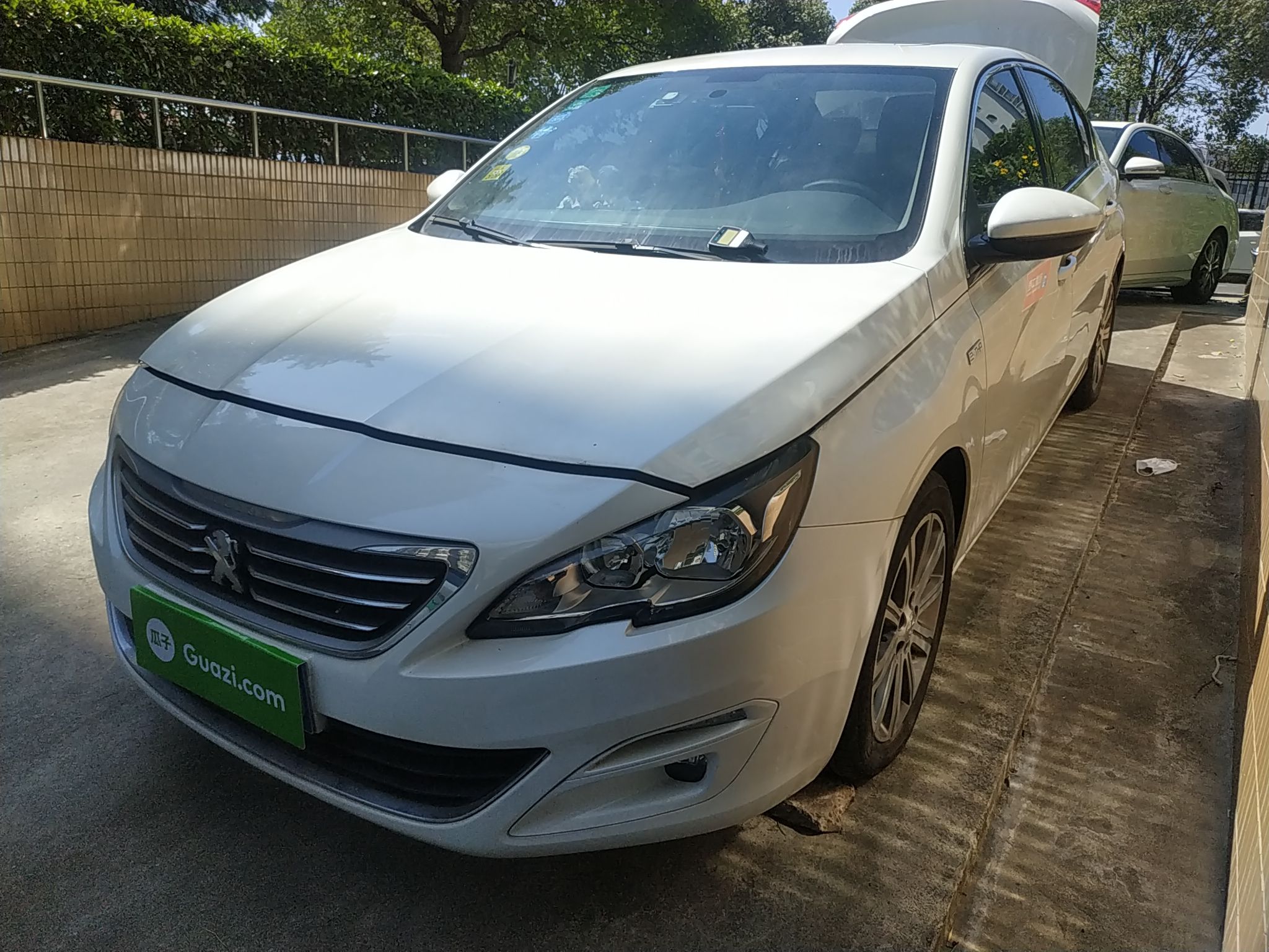 标致4082016款16t自动豪华版国Ⅴ