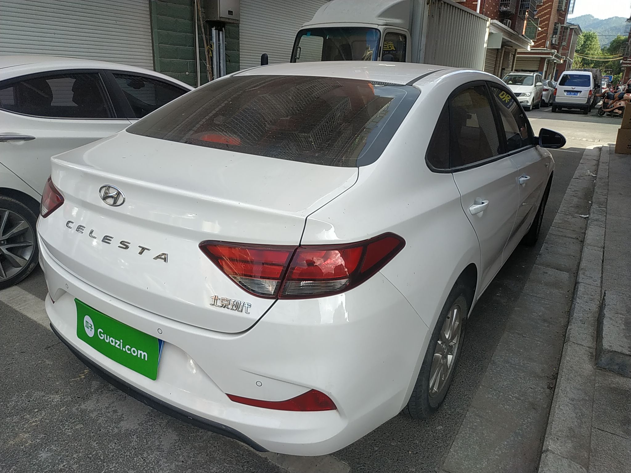 现代悦动2018款16l自动悦值版gls国Ⅴ