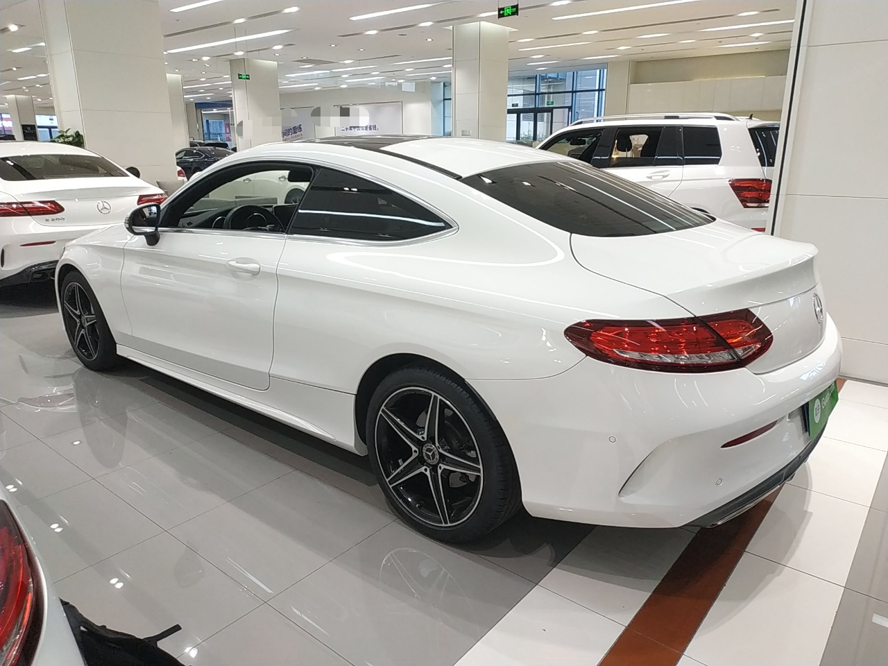 奔驰c200coupe(奔驰c200coupe两门轿跑)