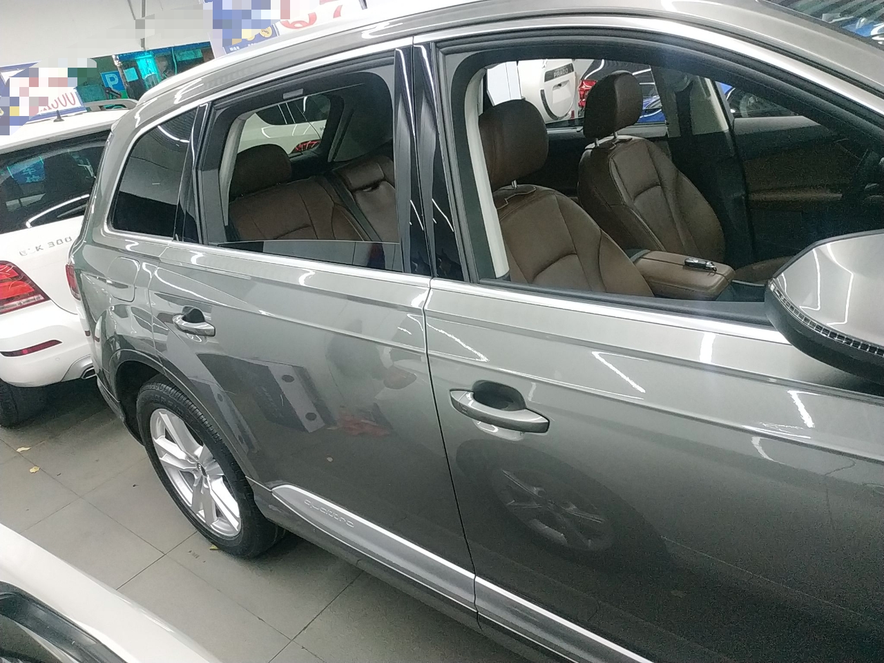 奥迪Q7 40 [进口] 2016款 2.0T 自动 S Line运动型 