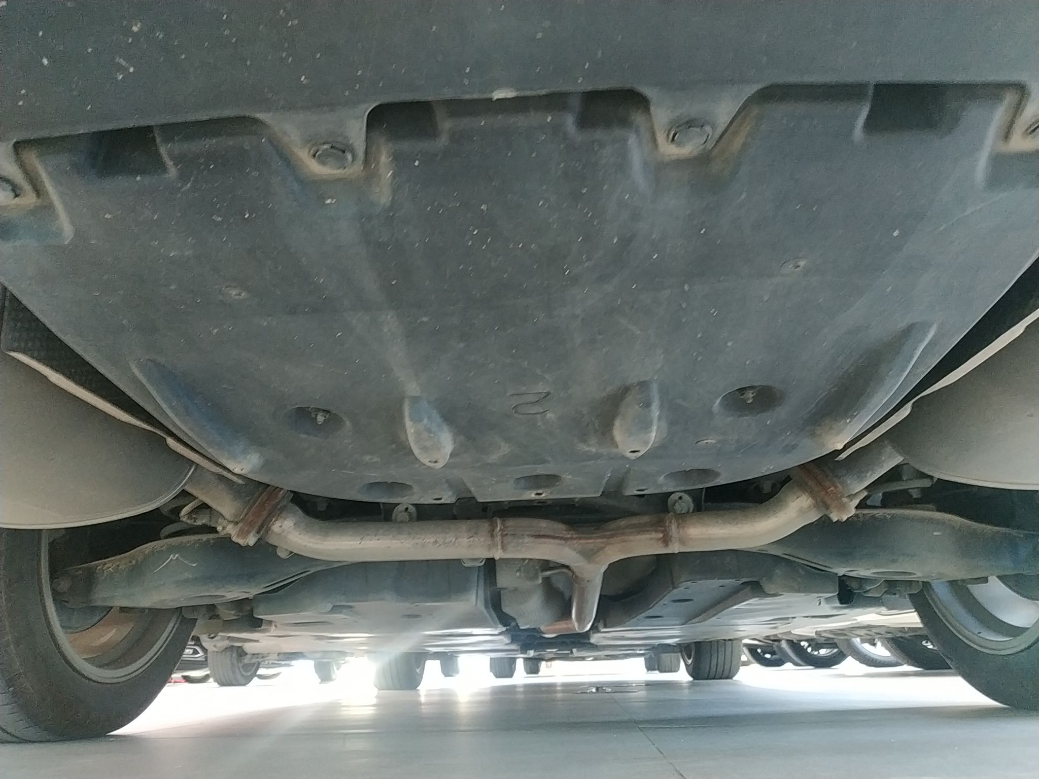 丰田凯美瑞 2018款 2.0l 自动 豪华版 (国Ⅴ)