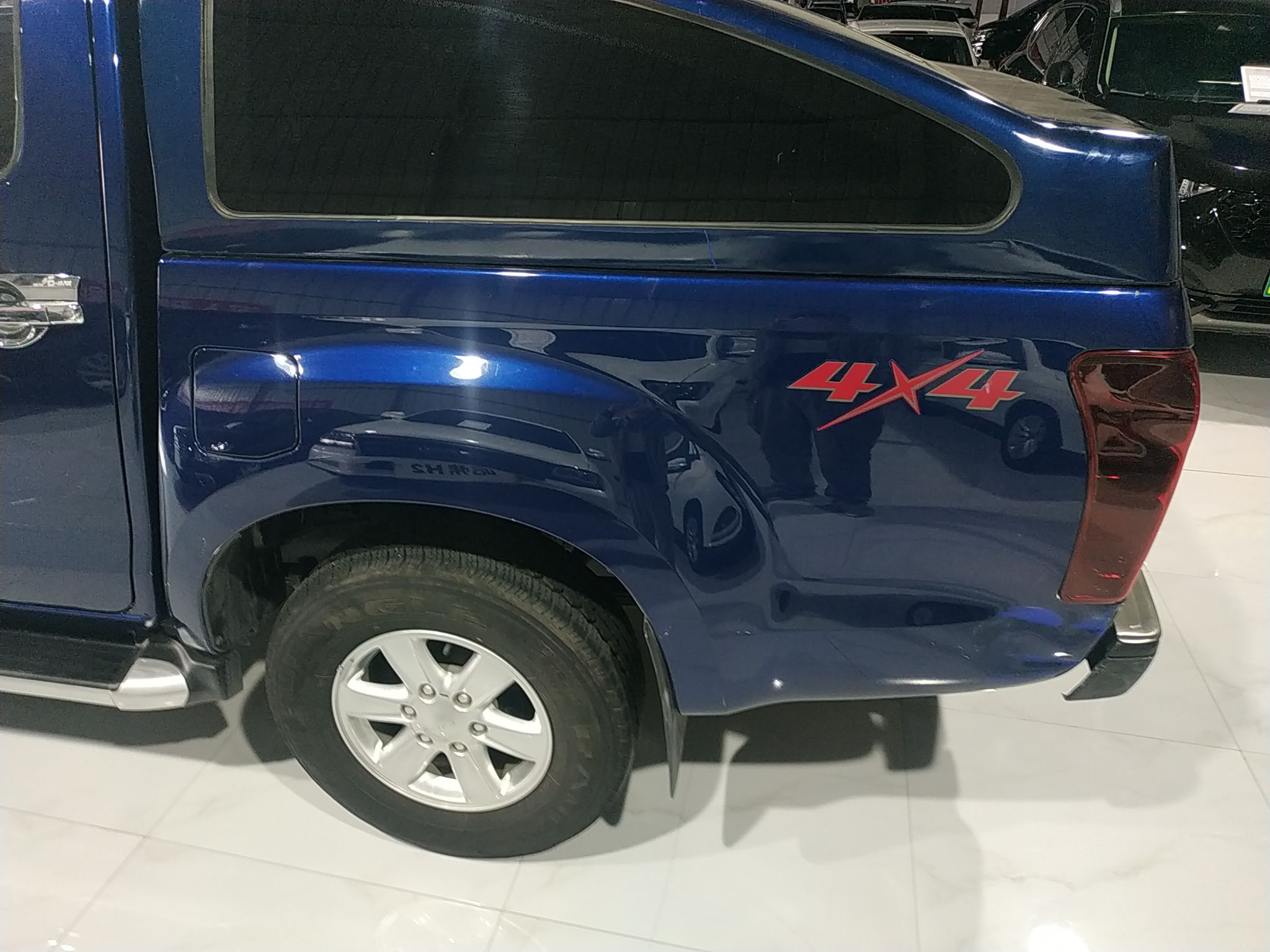五十铃D-MAX 2015款 2.5T 手动 基本型 (国Ⅳ) 