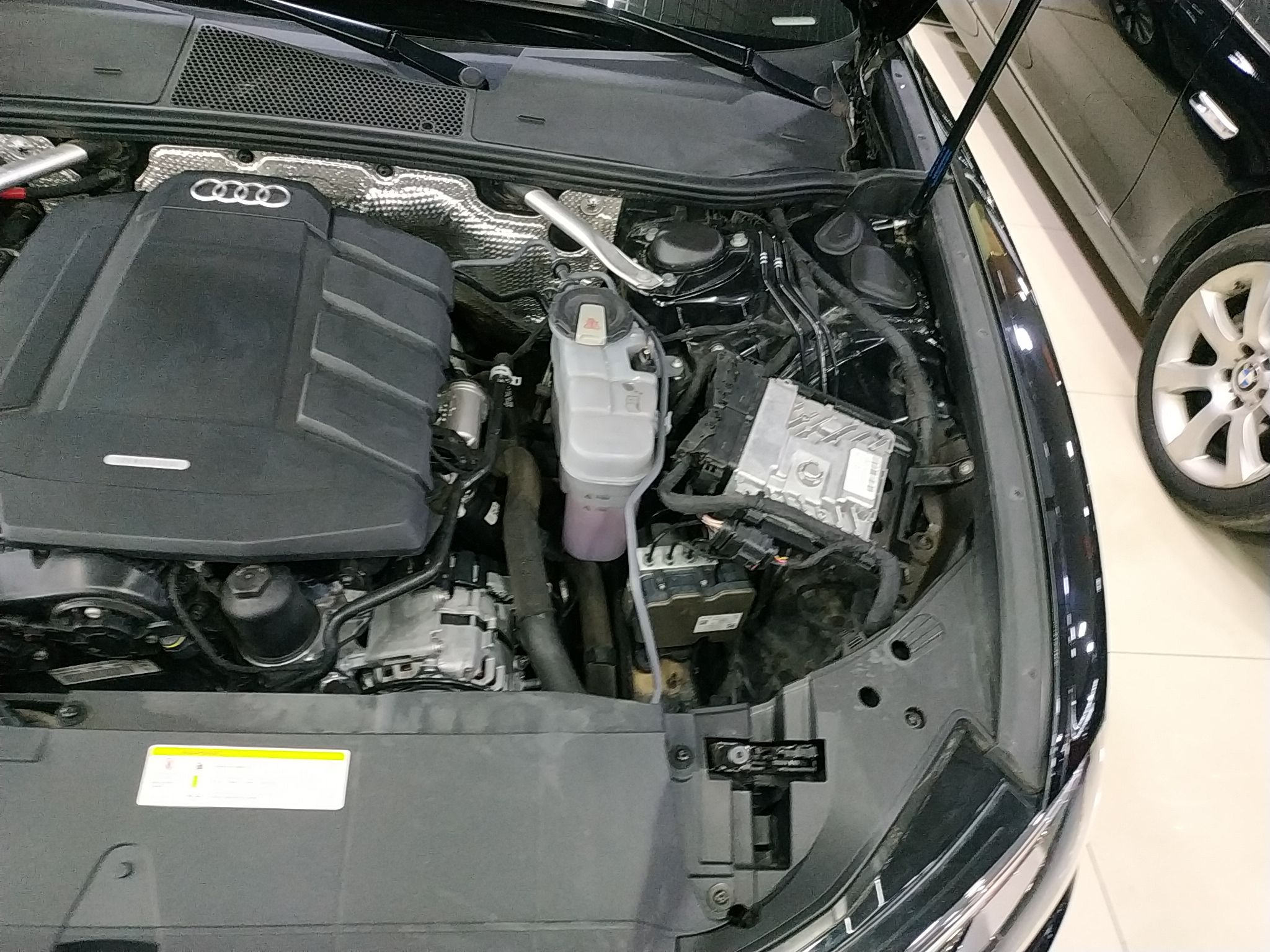 奥迪A6L 45TFSI 2020款 2.0T 自动 臻选致雅型 (国Ⅵ) 