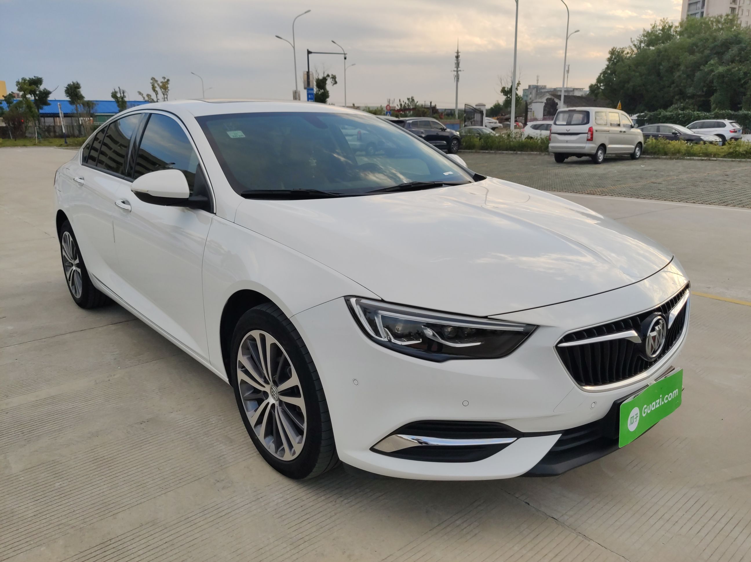 别克君威2017款20t自动28t尊享型国Ⅴ