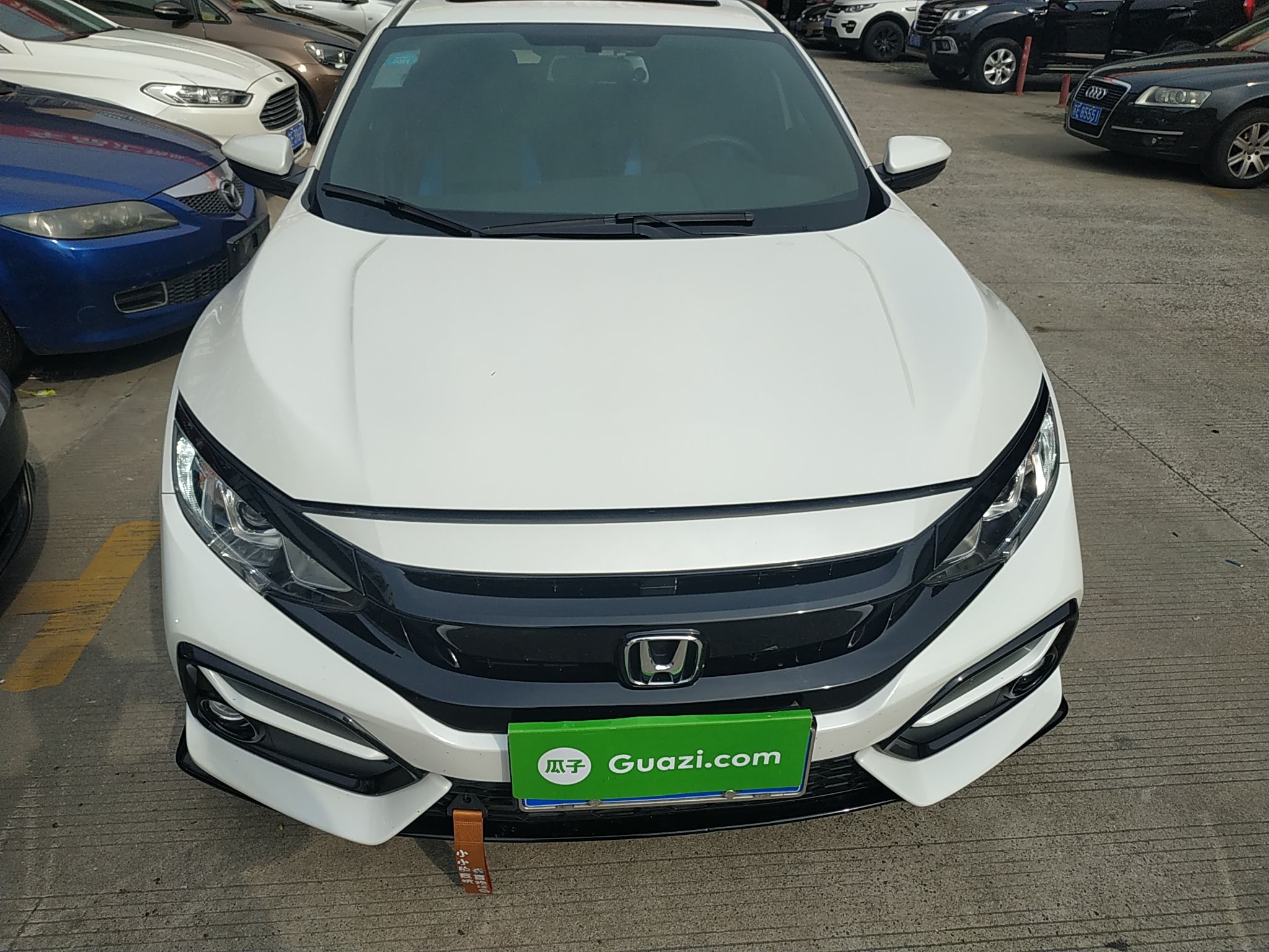 本田思域两厢2021款15t自动新锐控国Ⅵ