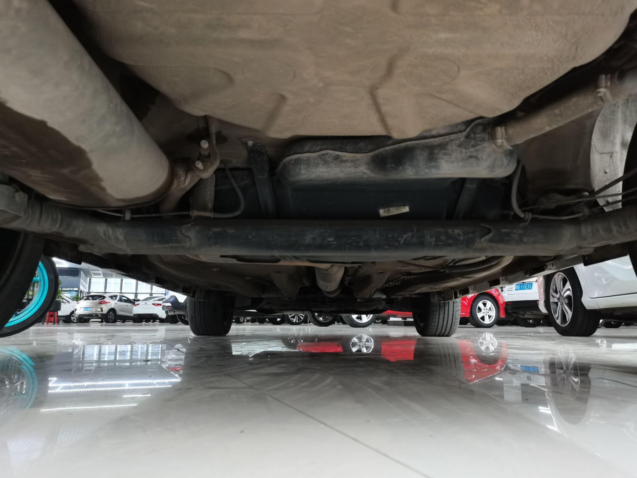 奇瑞瑞虎3x2018款15l自动豪华版国Ⅴ