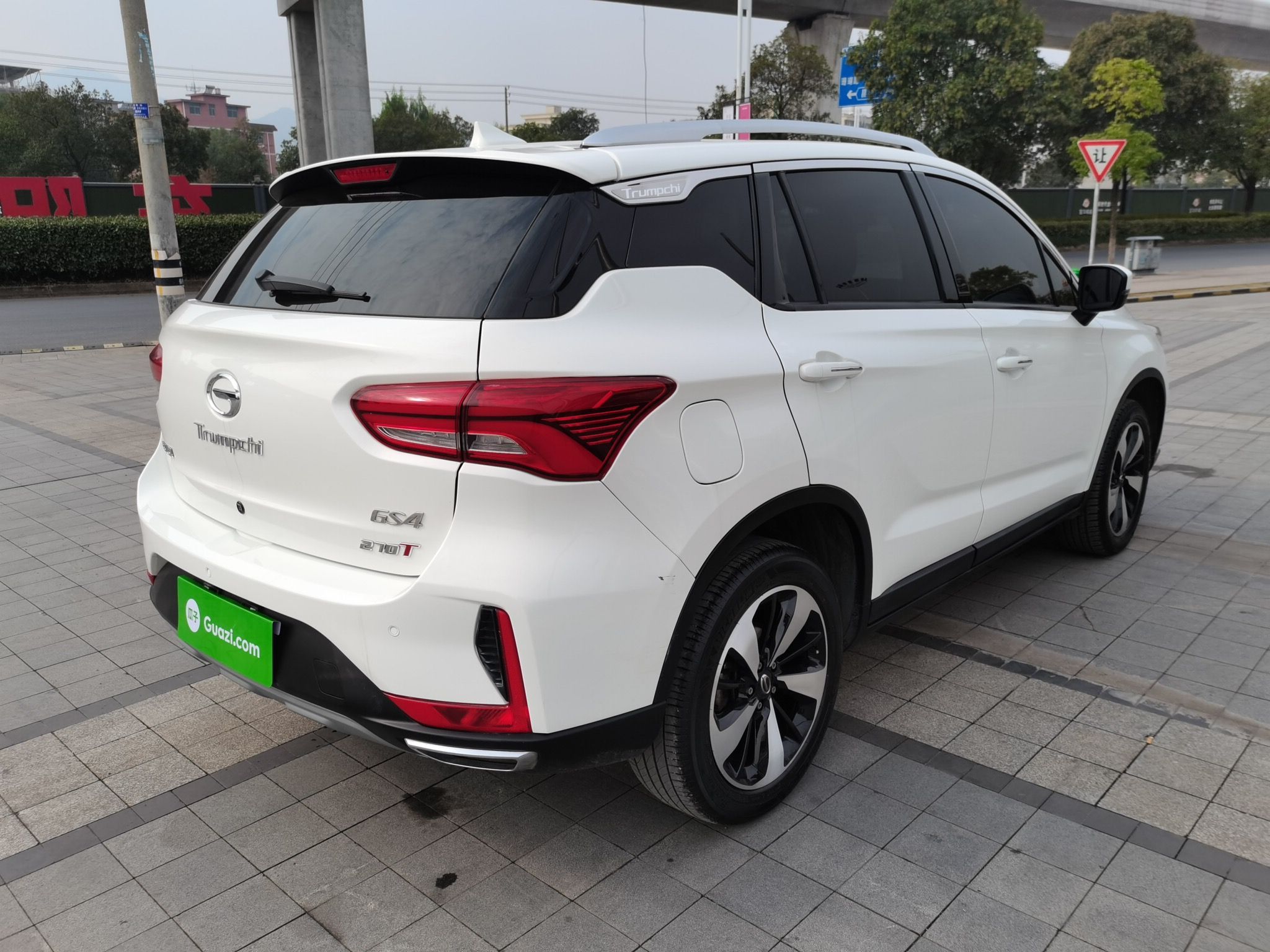 传祺gs42019款15t手动豪华型国Ⅵ