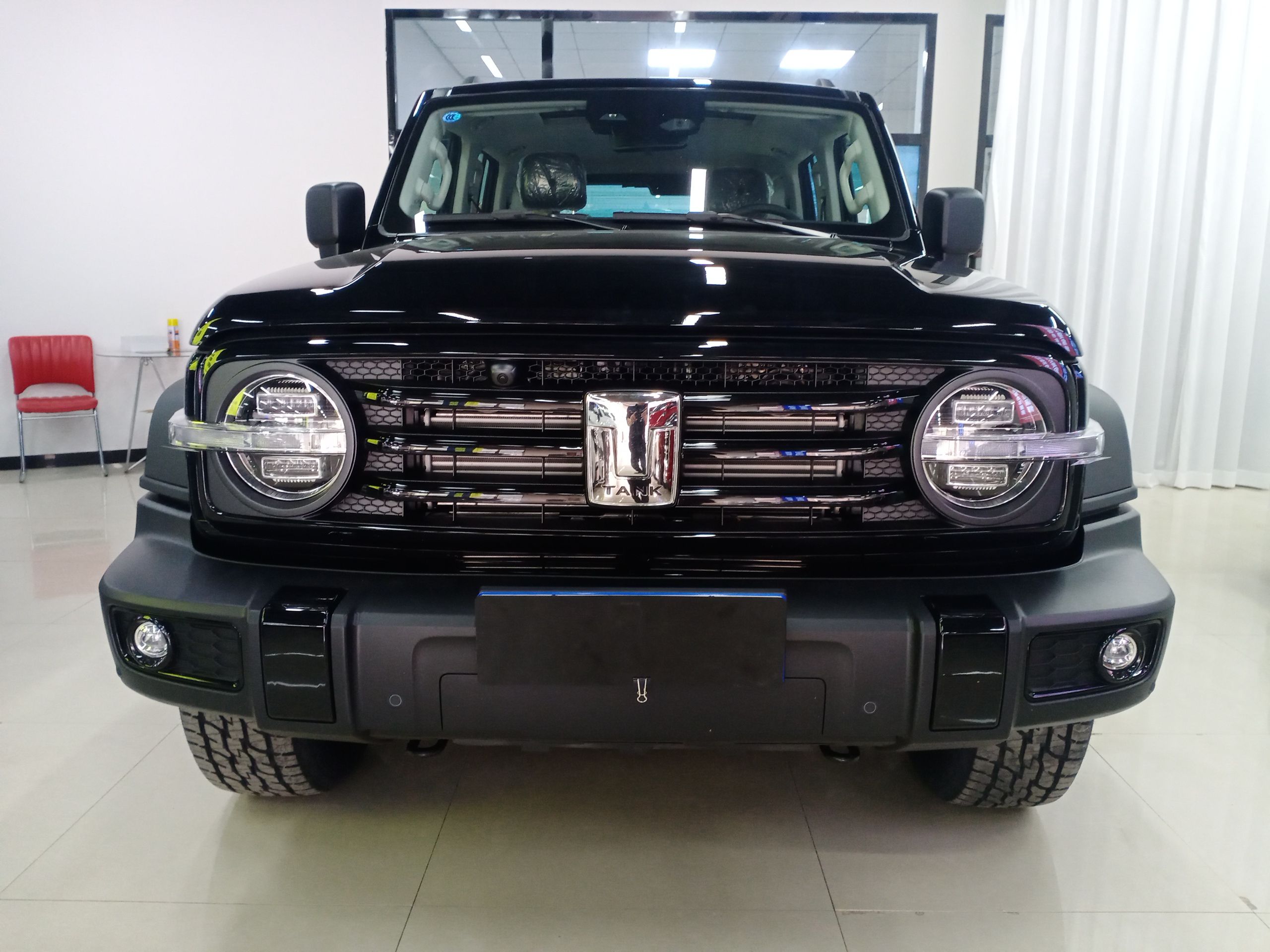 wey坦克300 2021款 2.0t 自动 越野版征服者 (国Ⅵ)